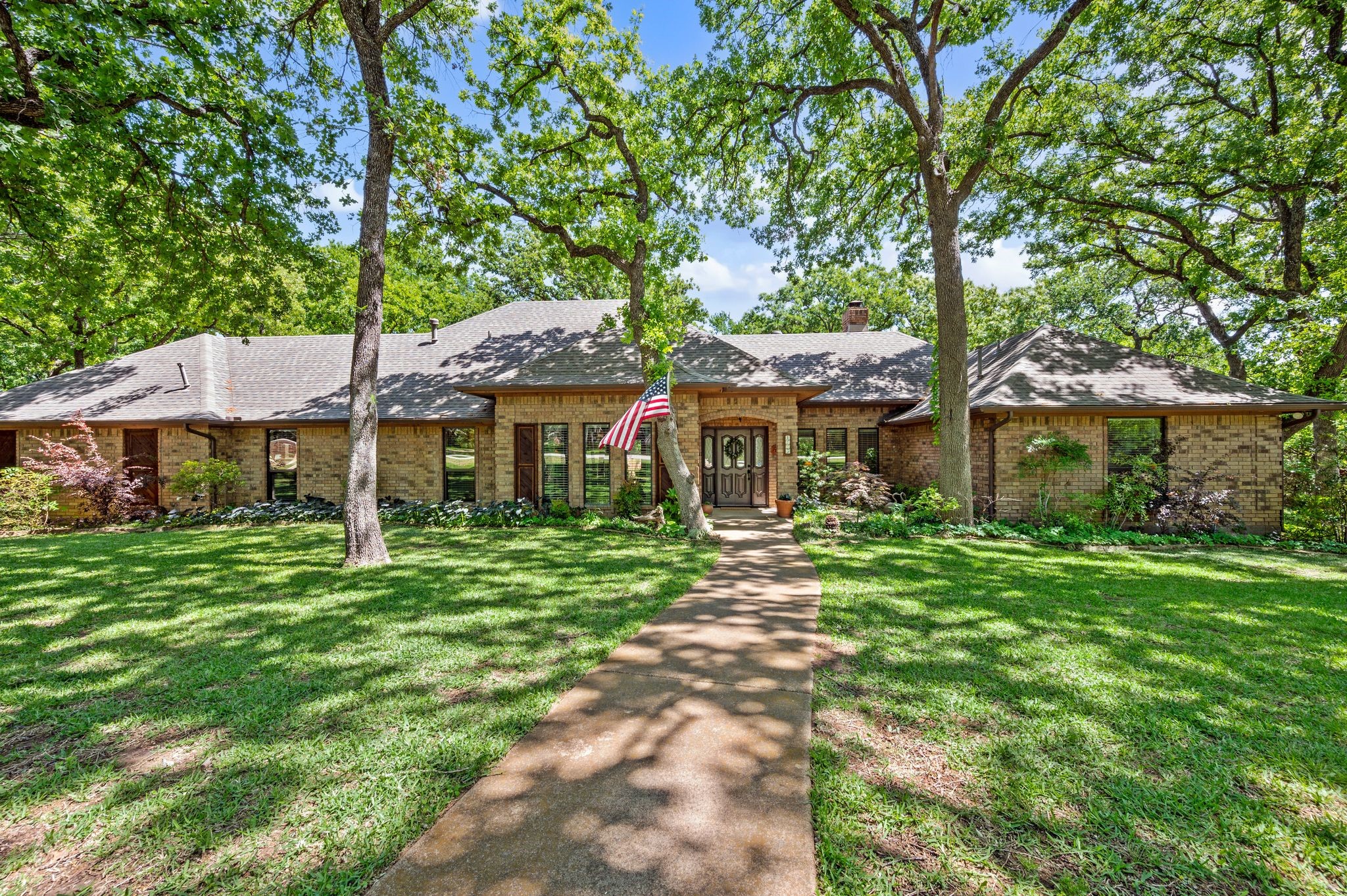1659 Creekside Drive
