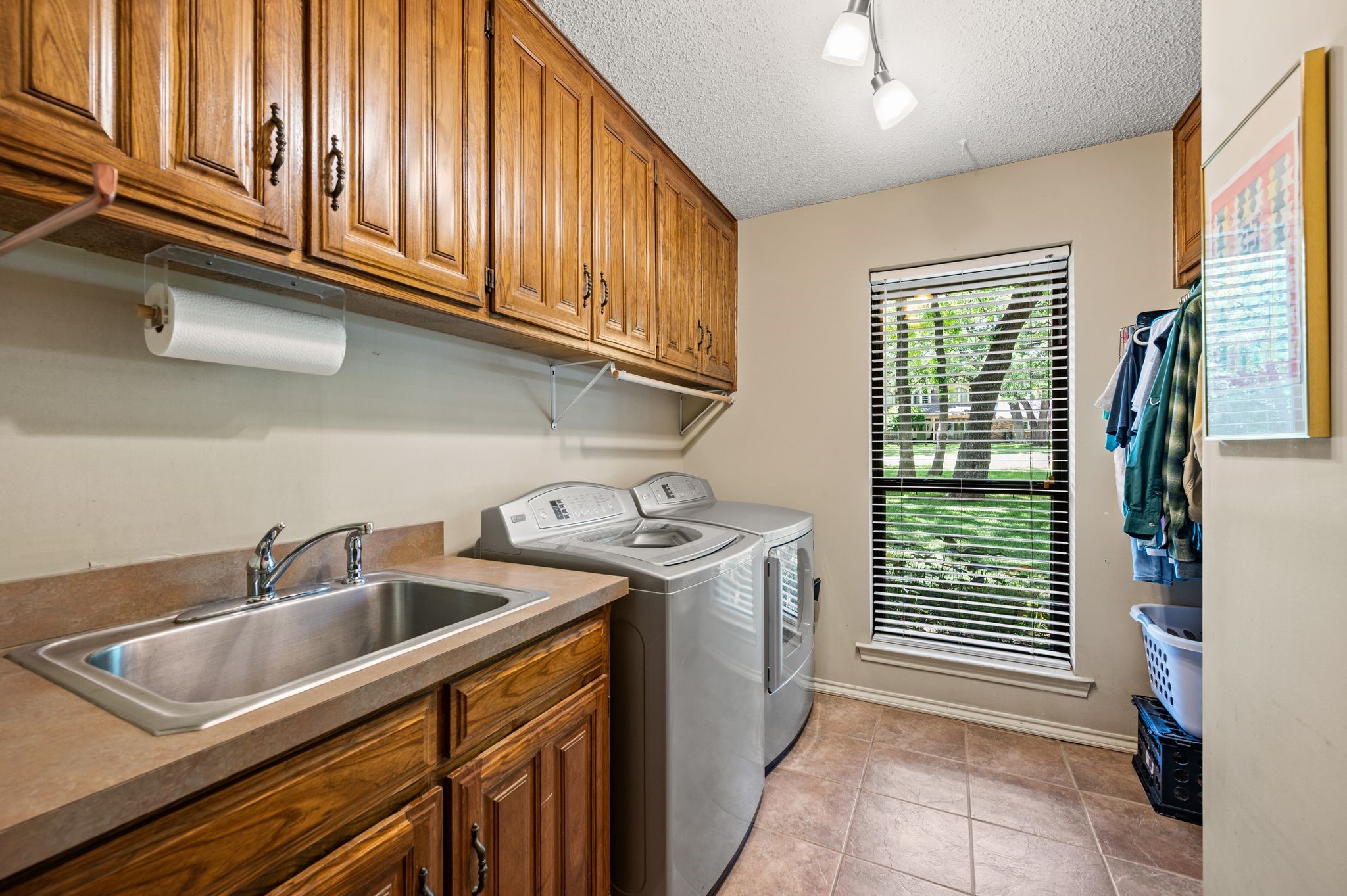1659 Creekside Drive