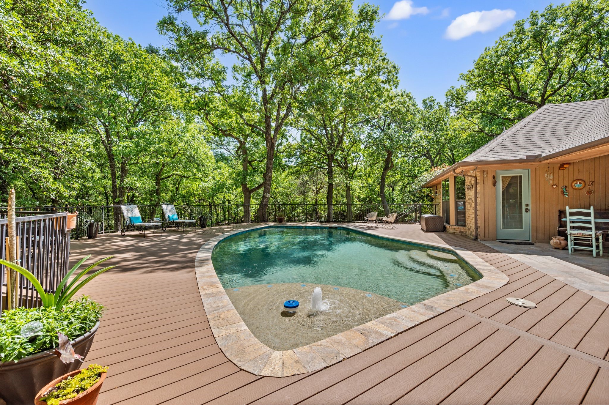 1659 Creekside Drive