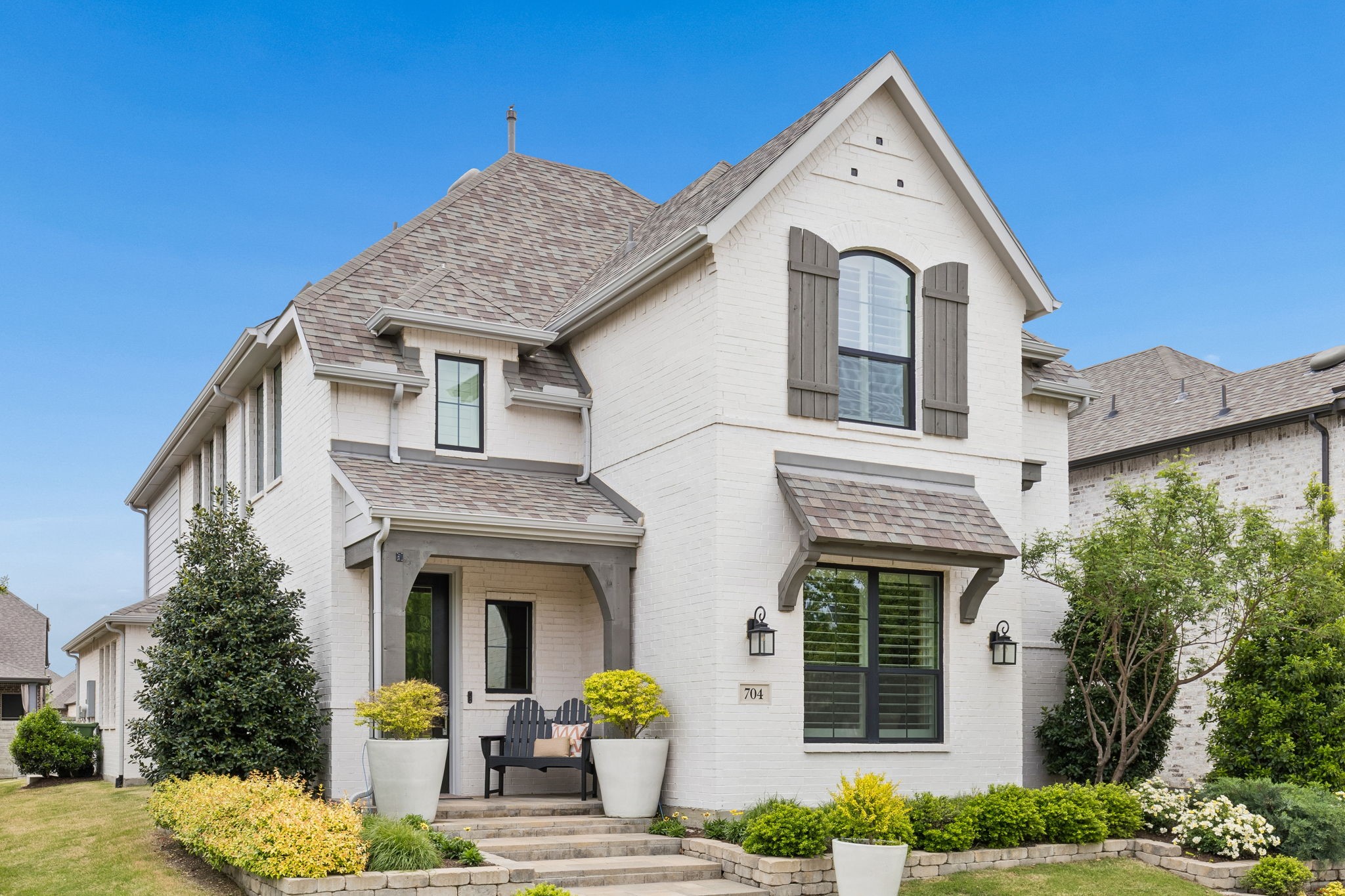 704 Streetside Lane