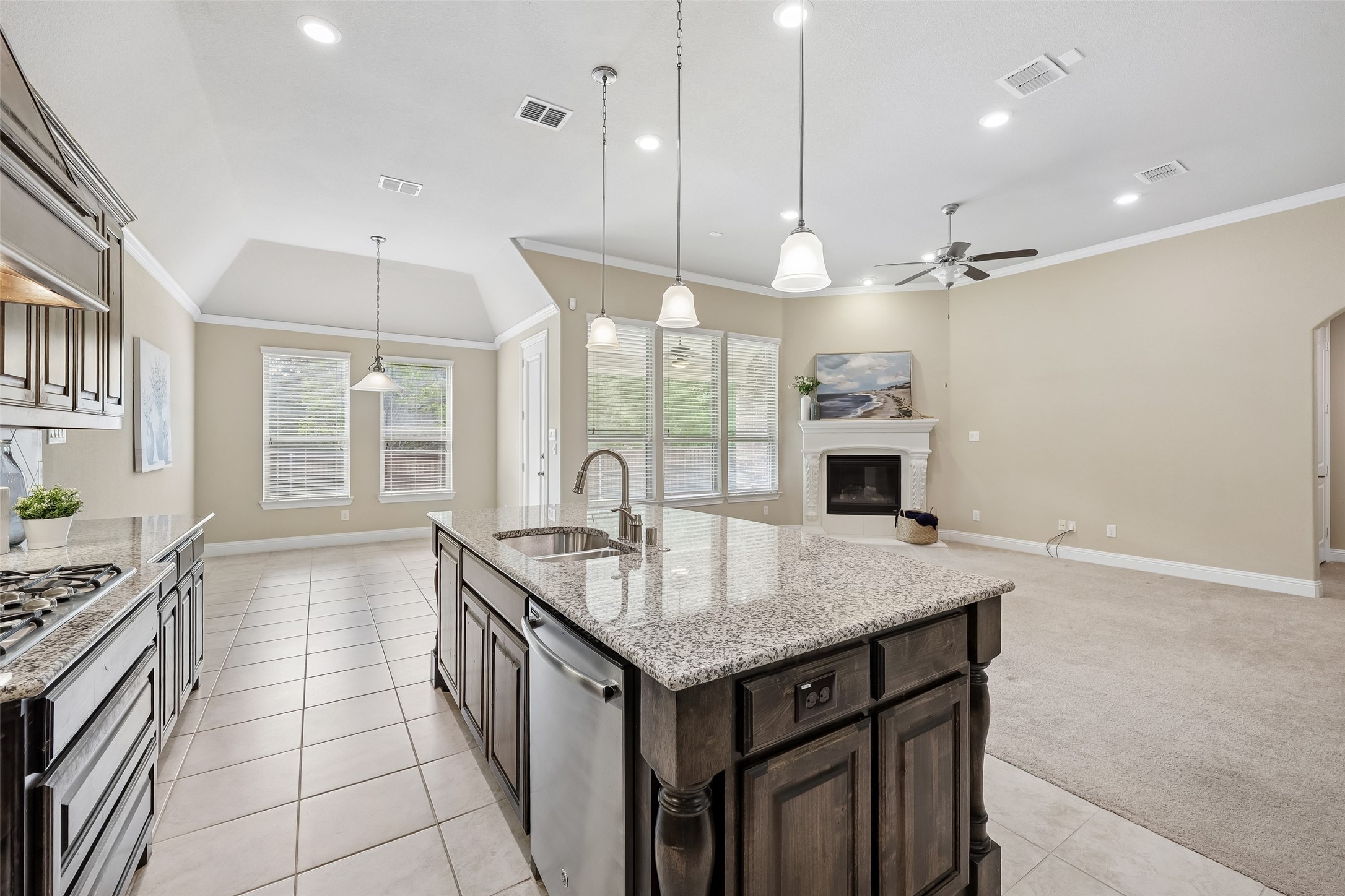 6916 Benjamin Way