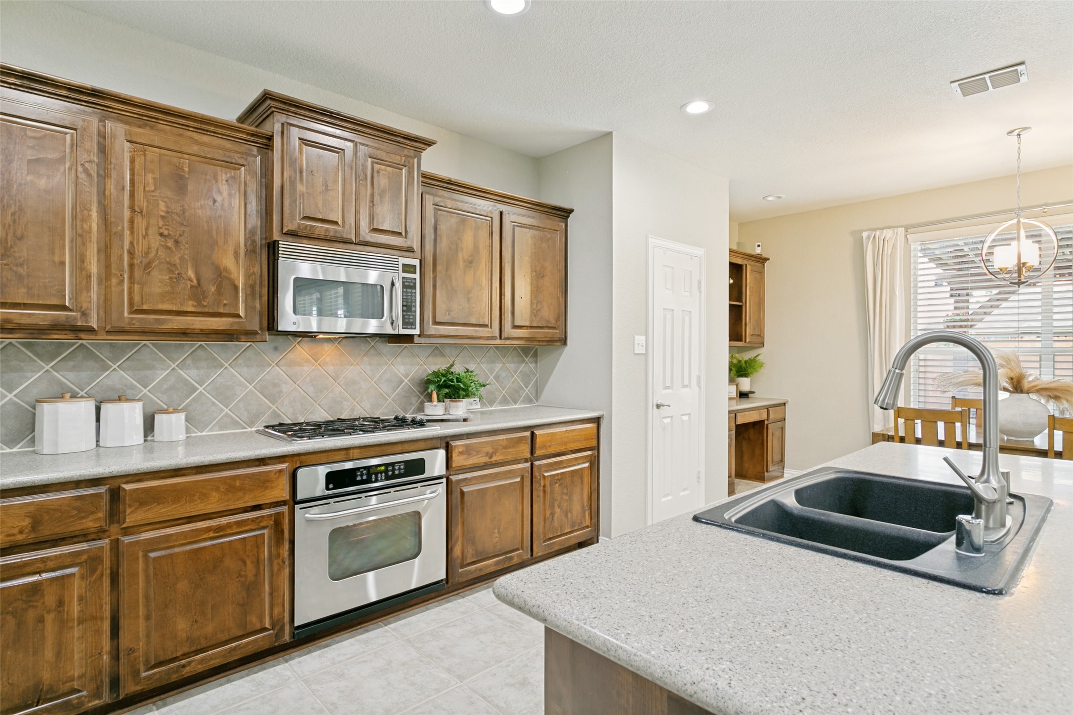 1121 Victory Bells Drive