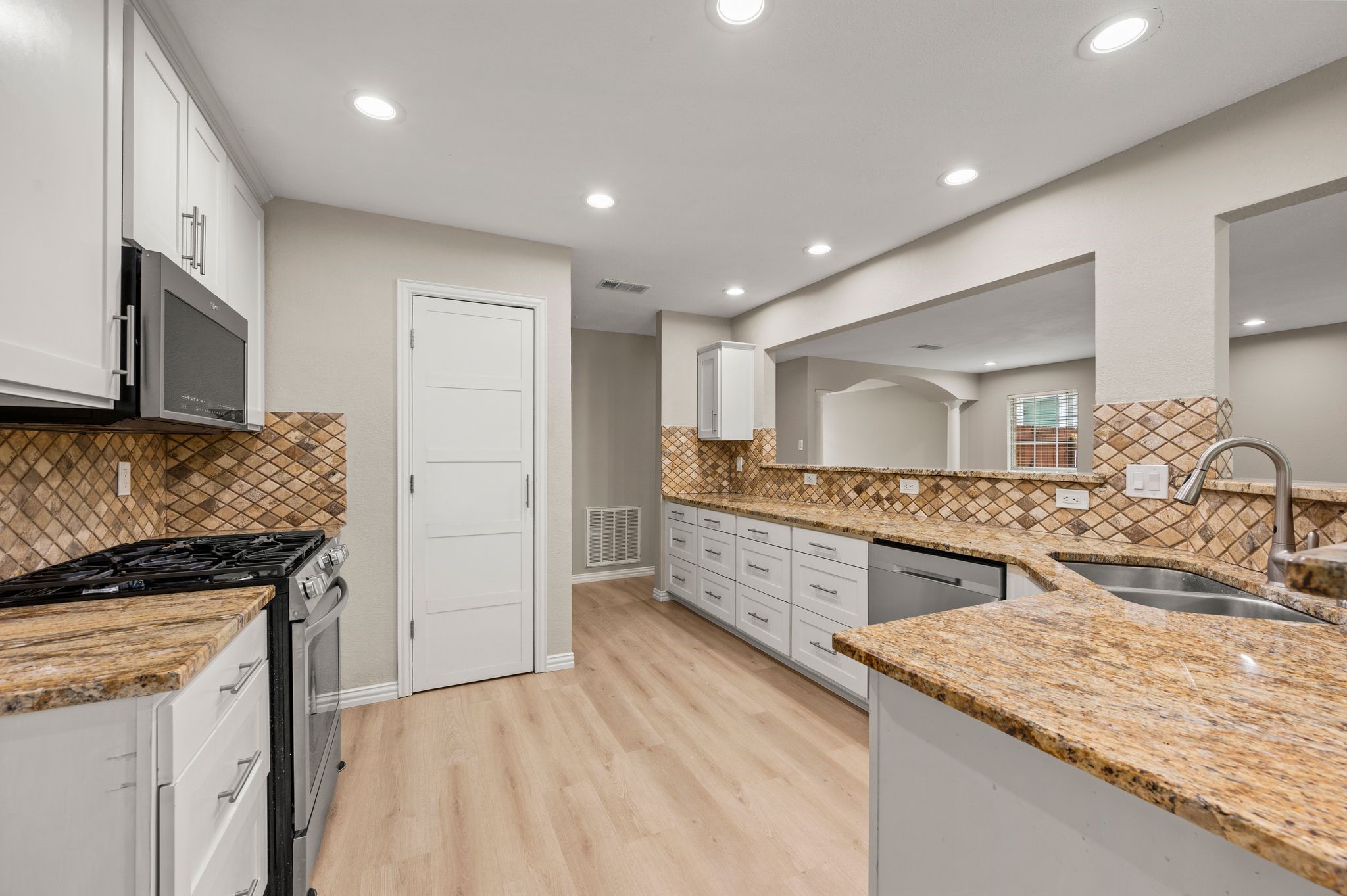 2704 Ridgemere Drive