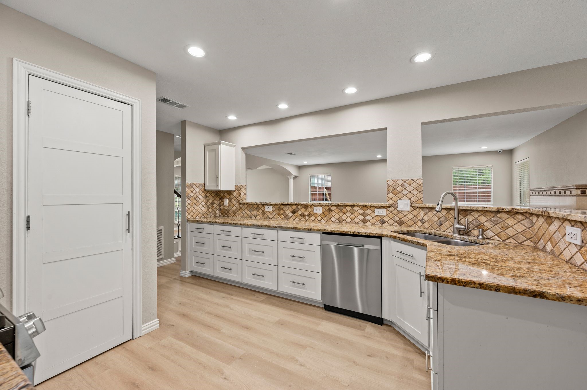 2704 Ridgemere Drive