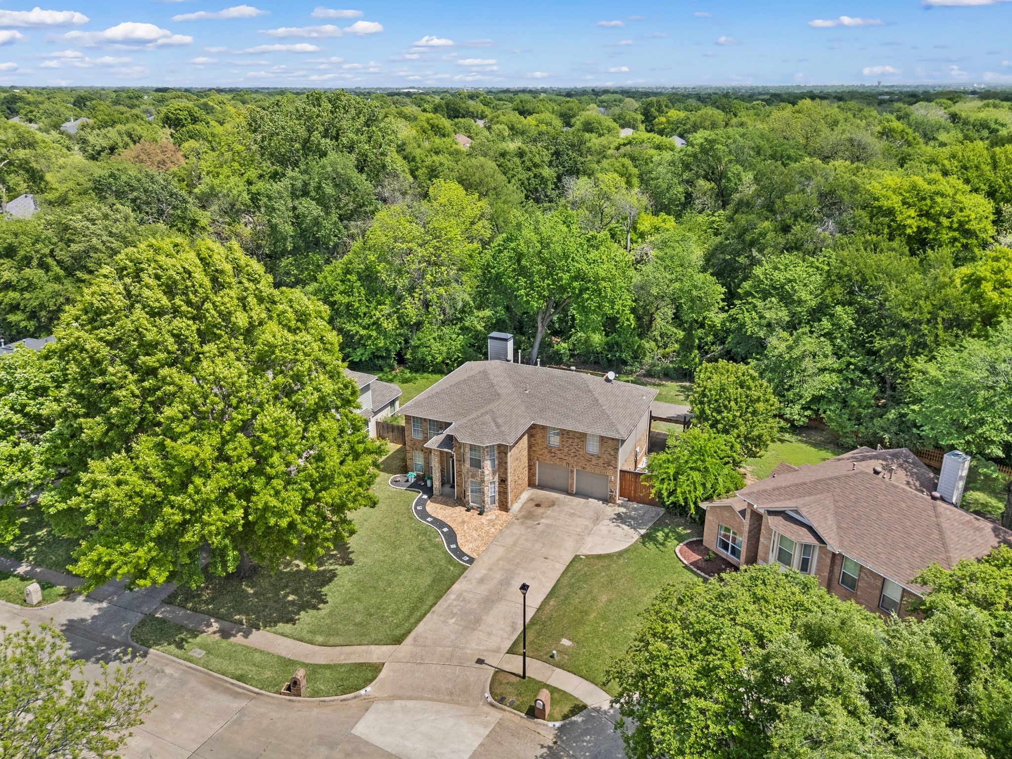 2704 Ridgemere Drive