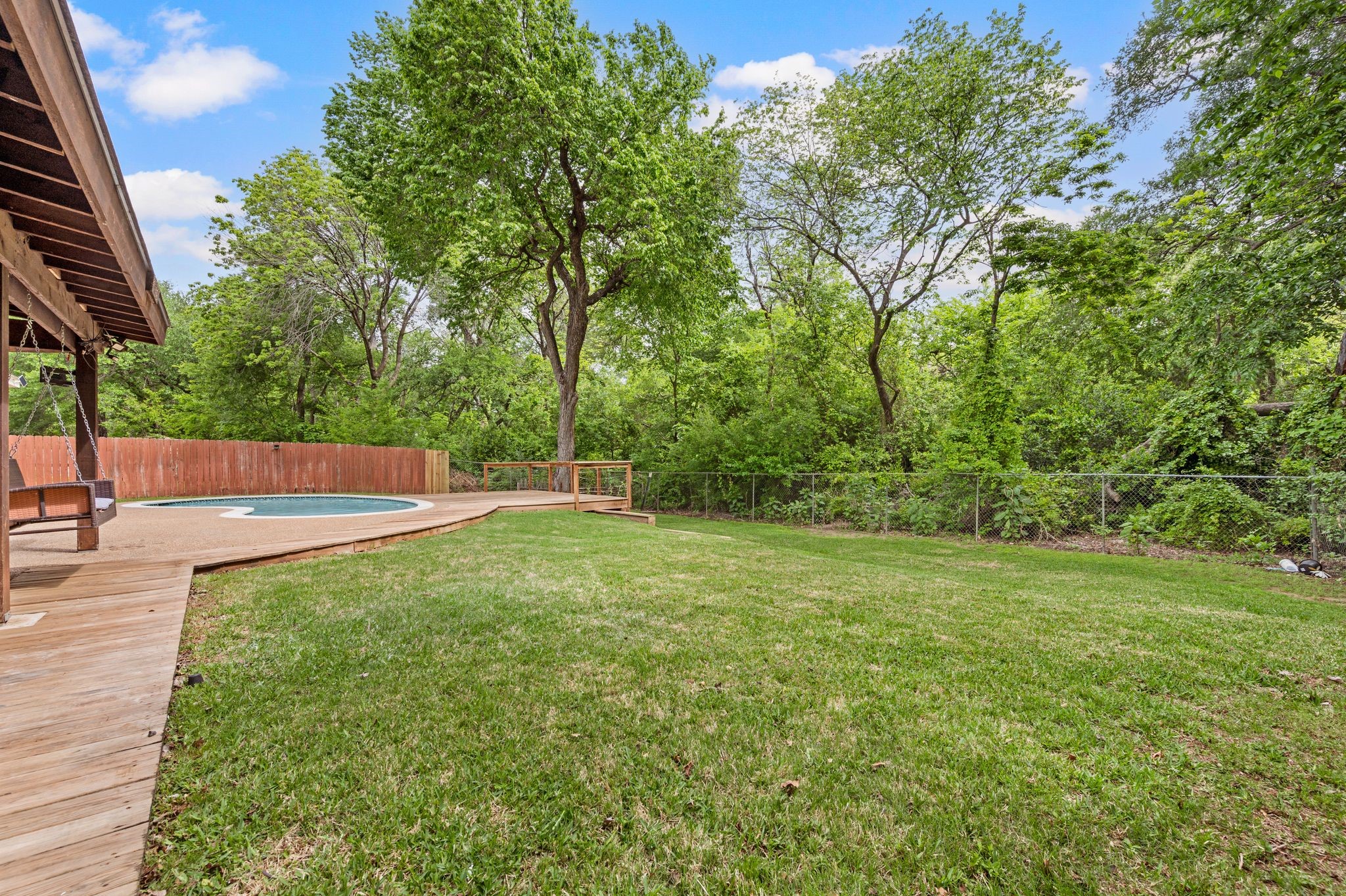 2704 Ridgemere Drive