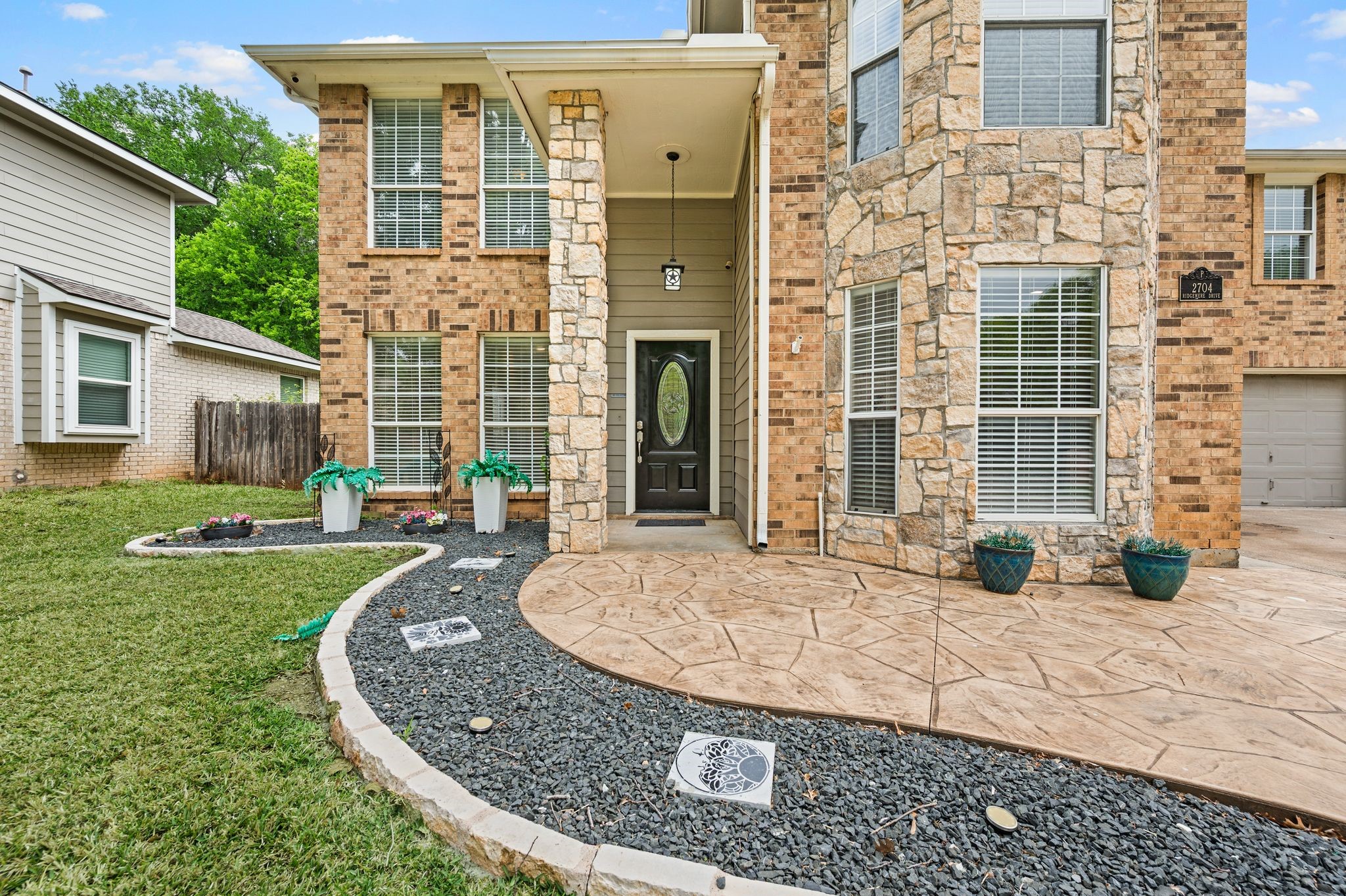 2704 Ridgemere Drive