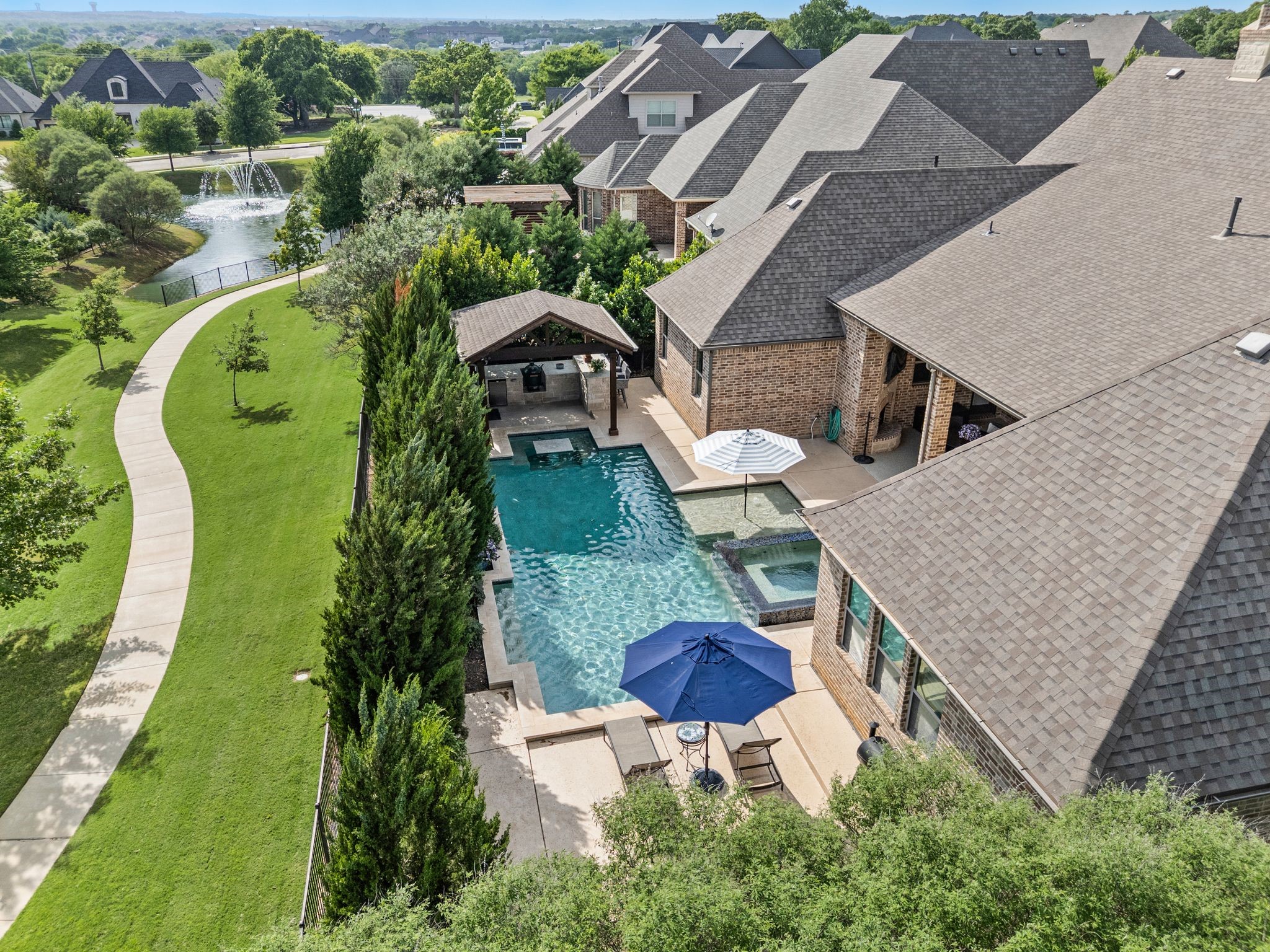 917 Winding Ridge Trail