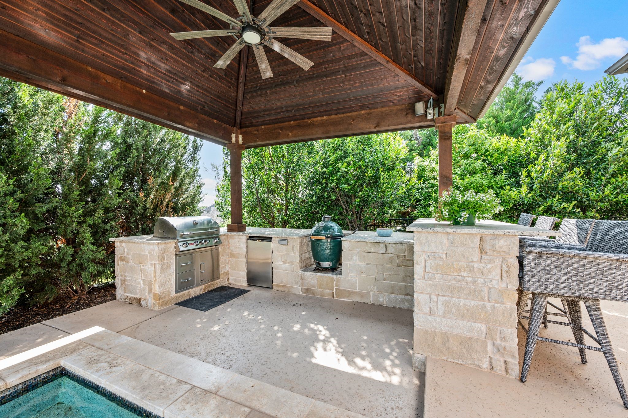 917 Winding Ridge Trail