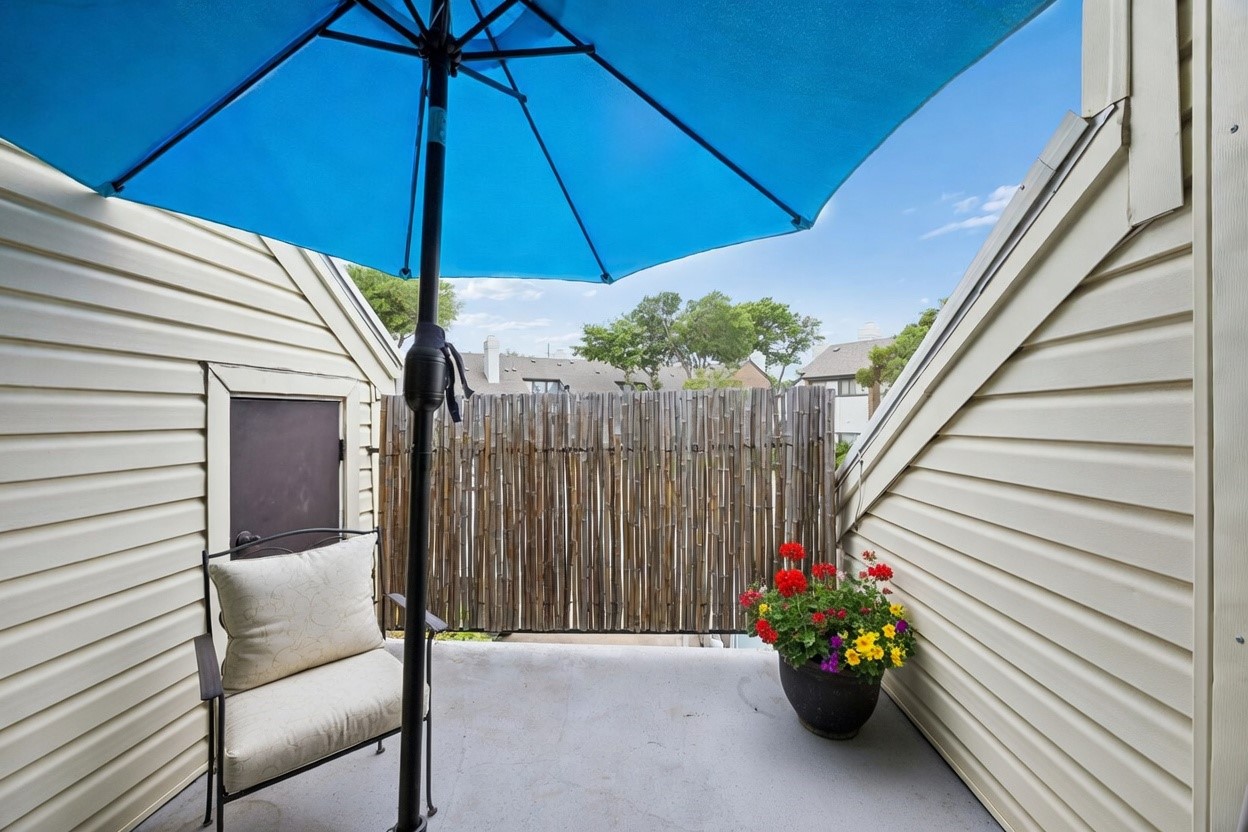 2428 Forest Brook Lane 1209