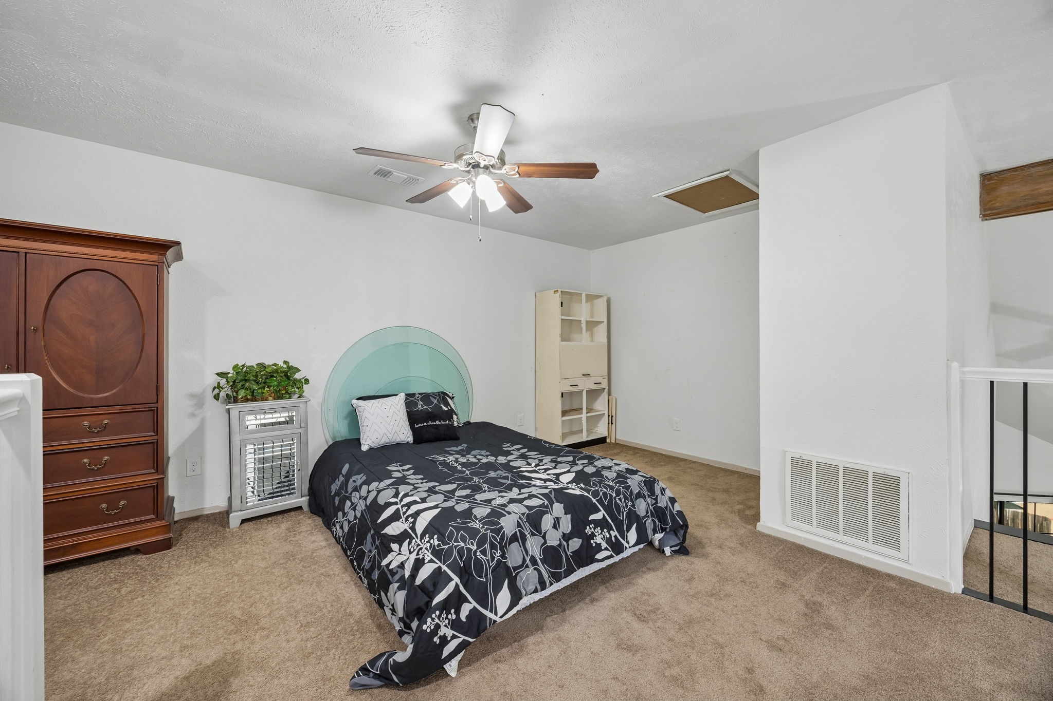 2428 Forest Brook Lane 1209