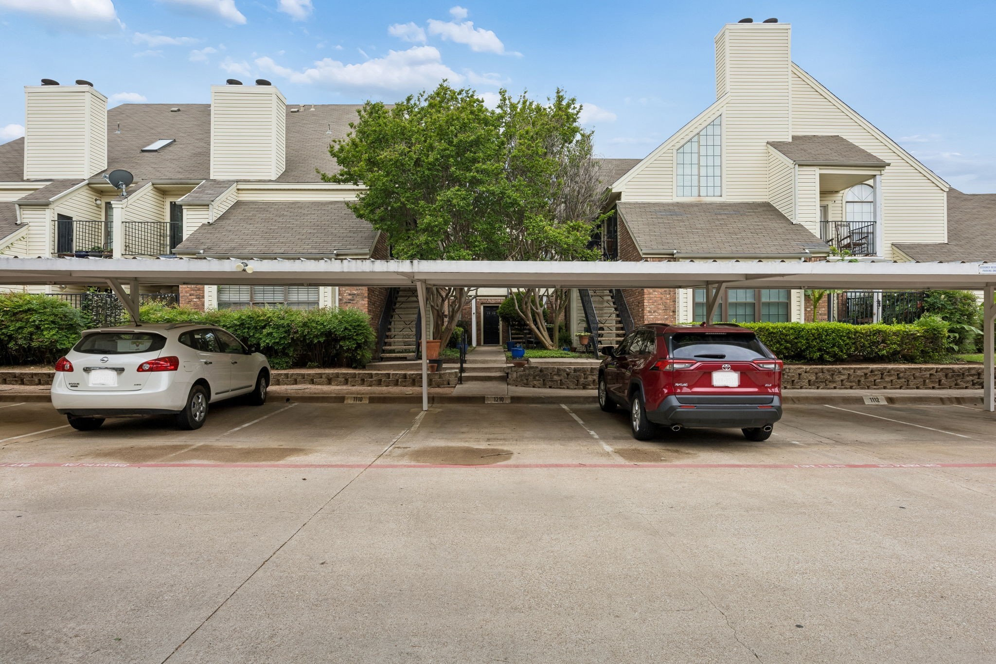 2428 Forest Brook Lane 1209