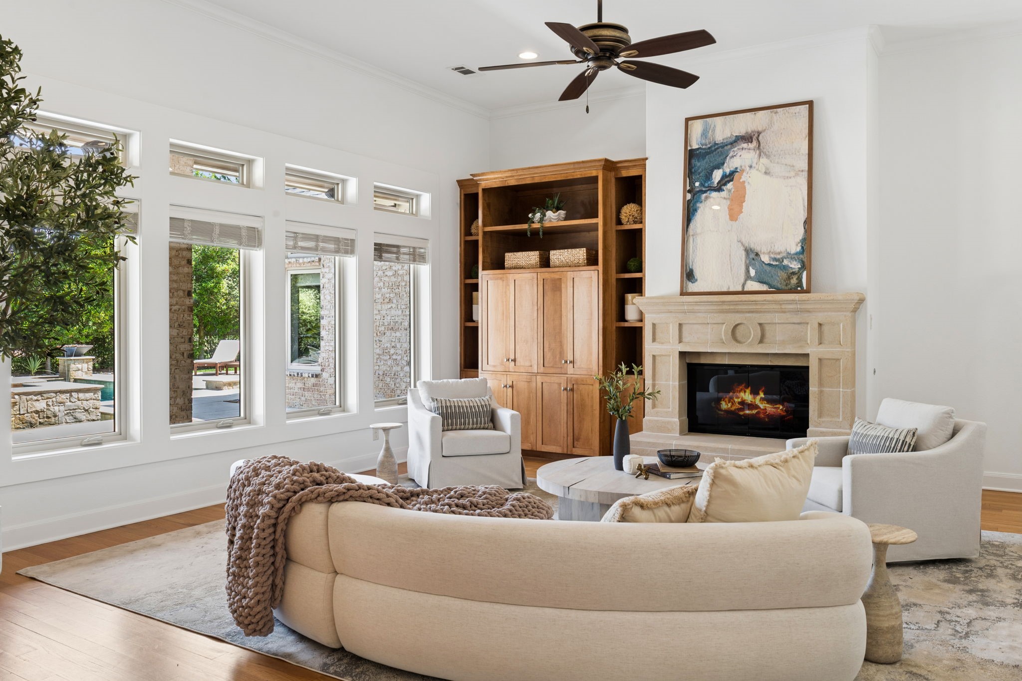 1701 Live Oak Lane