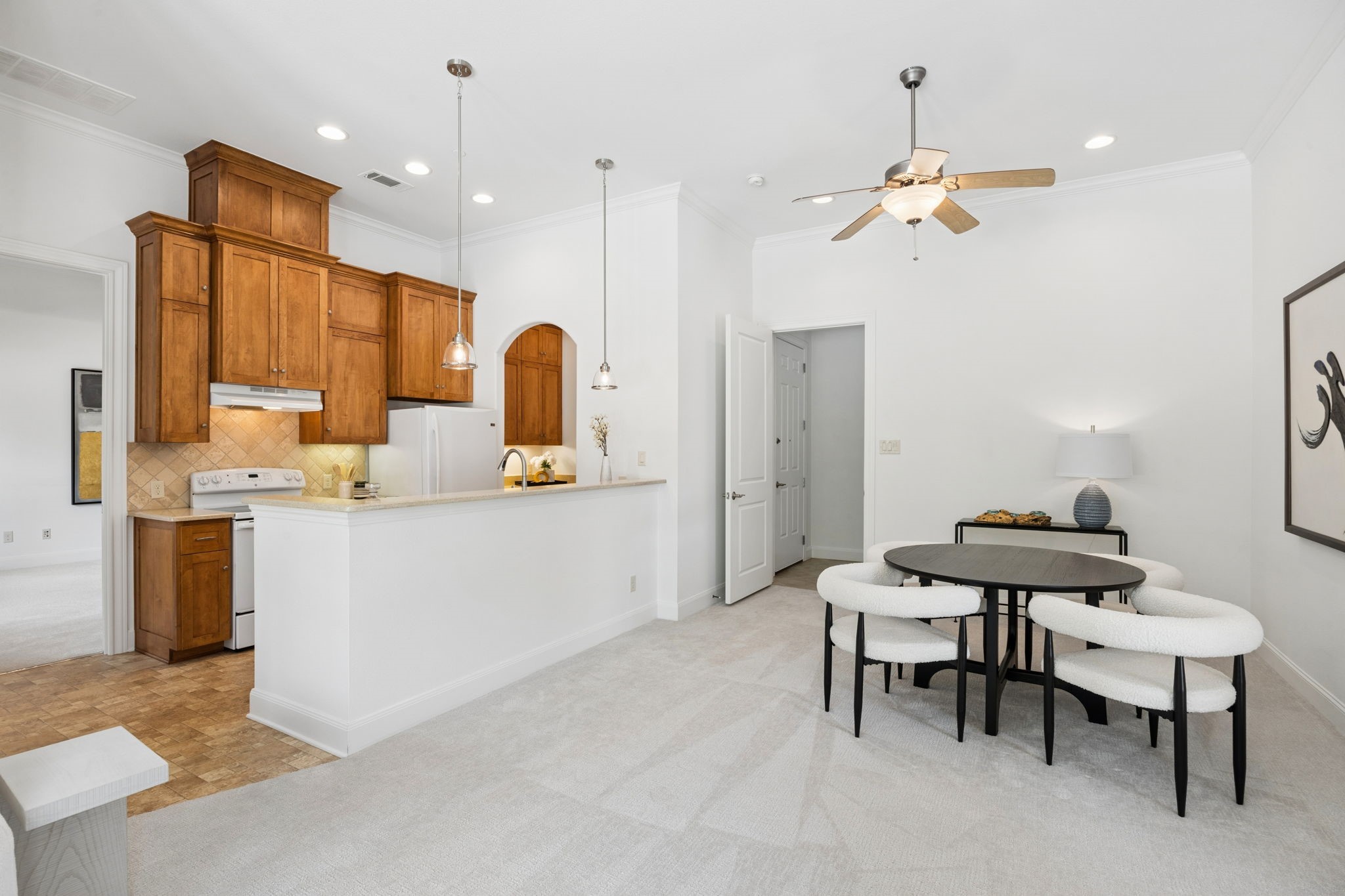 1701 Live Oak Lane