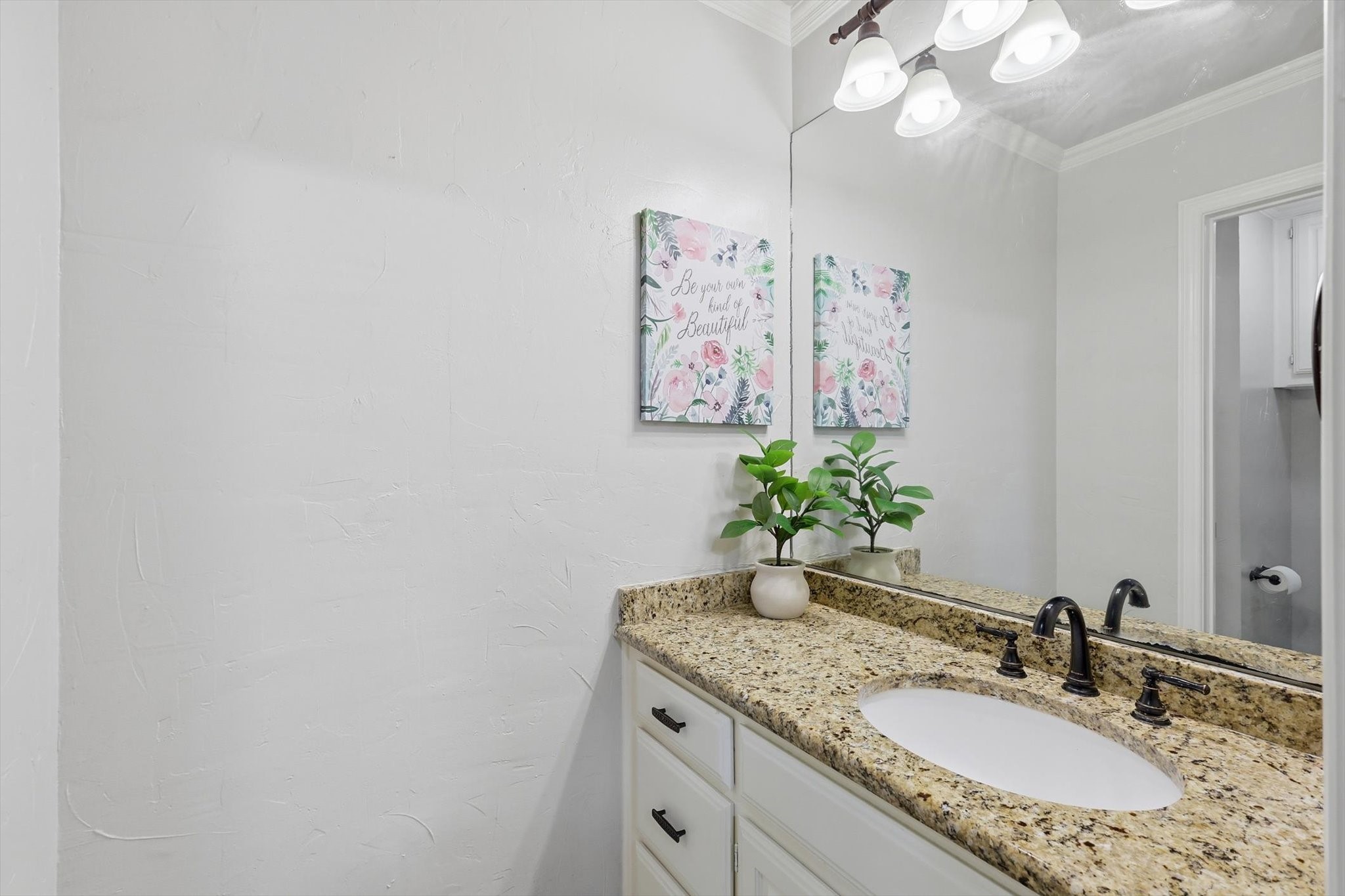 909 Chimney Hill Trail