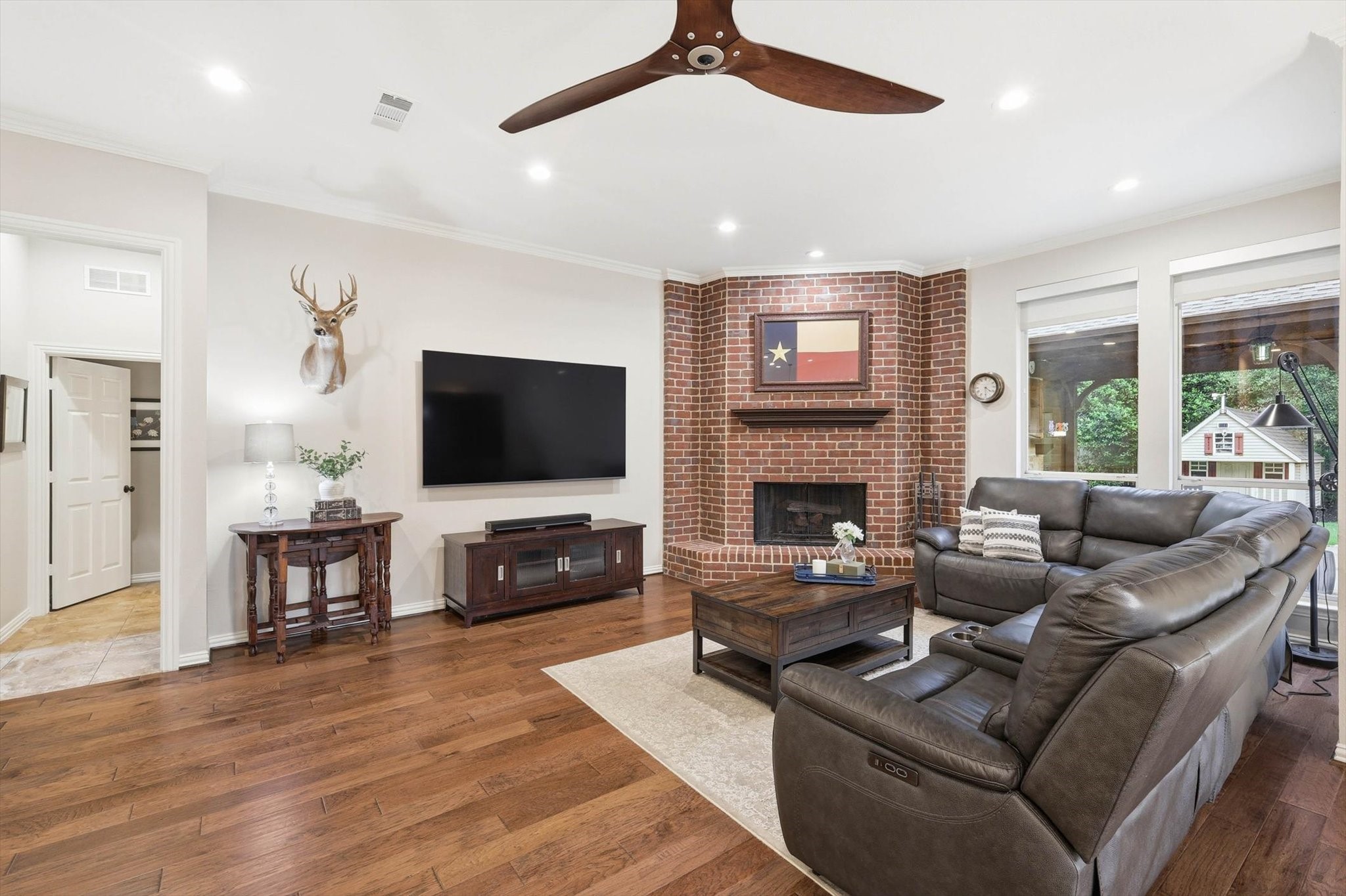 909 Chimney Hill Trail