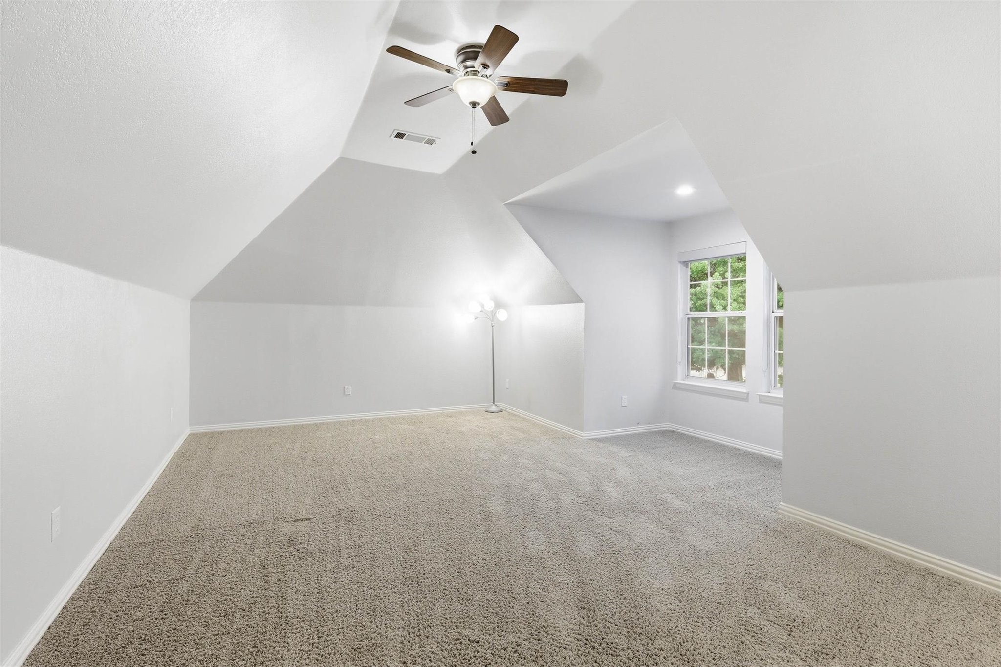 909 Chimney Hill Trail