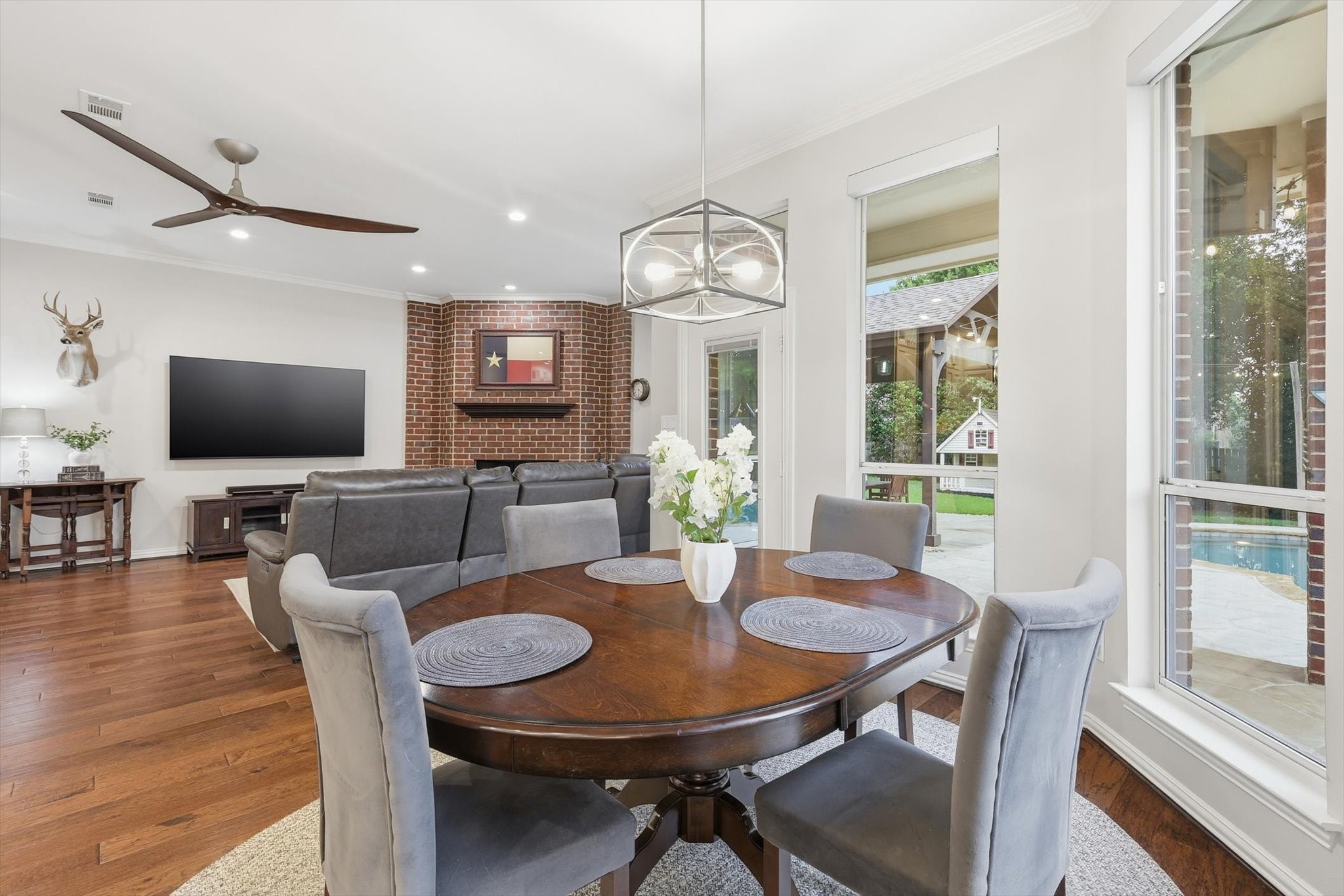 909 Chimney Hill Trail