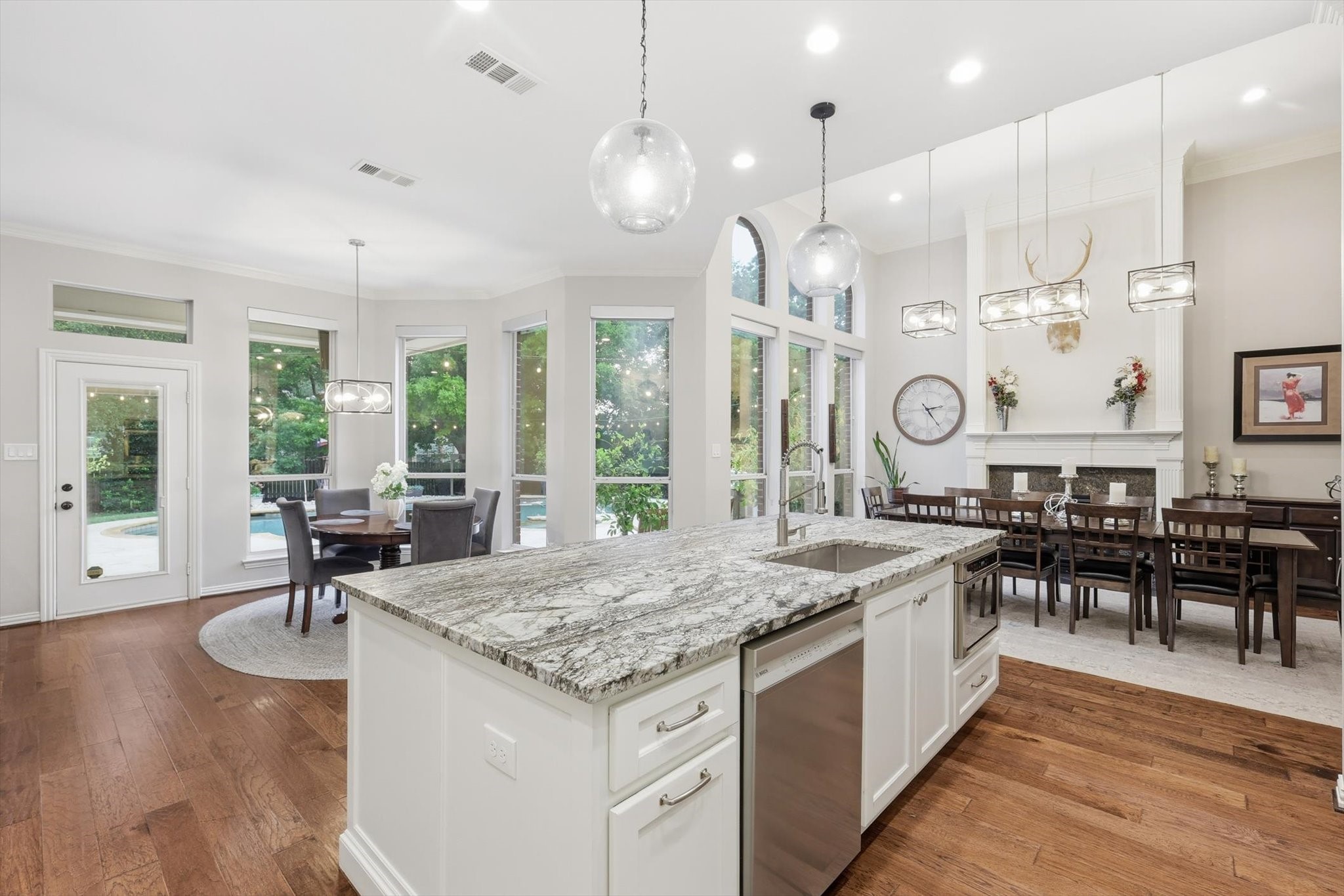 909 Chimney Hill Trail