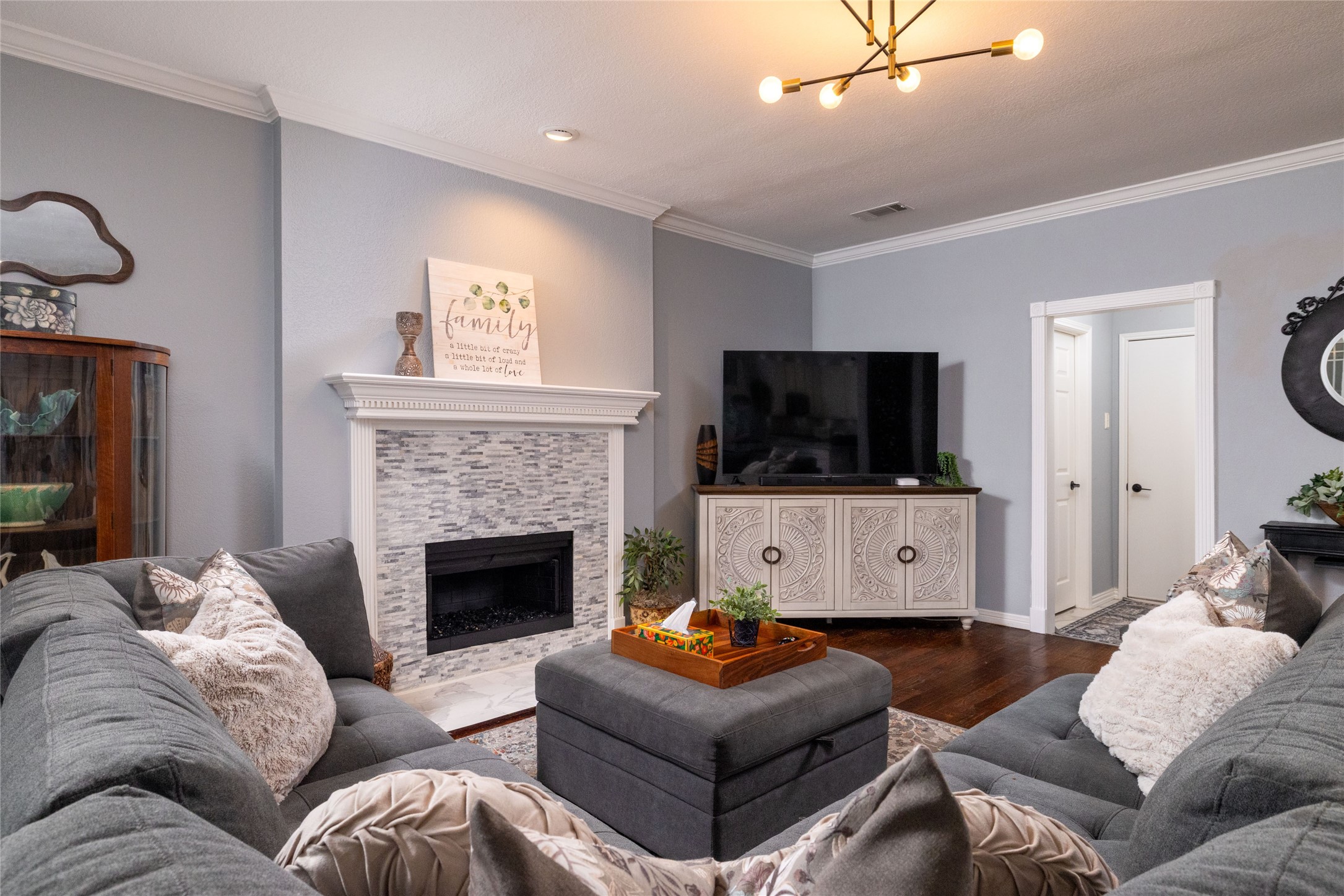 3517 Castlewood Court