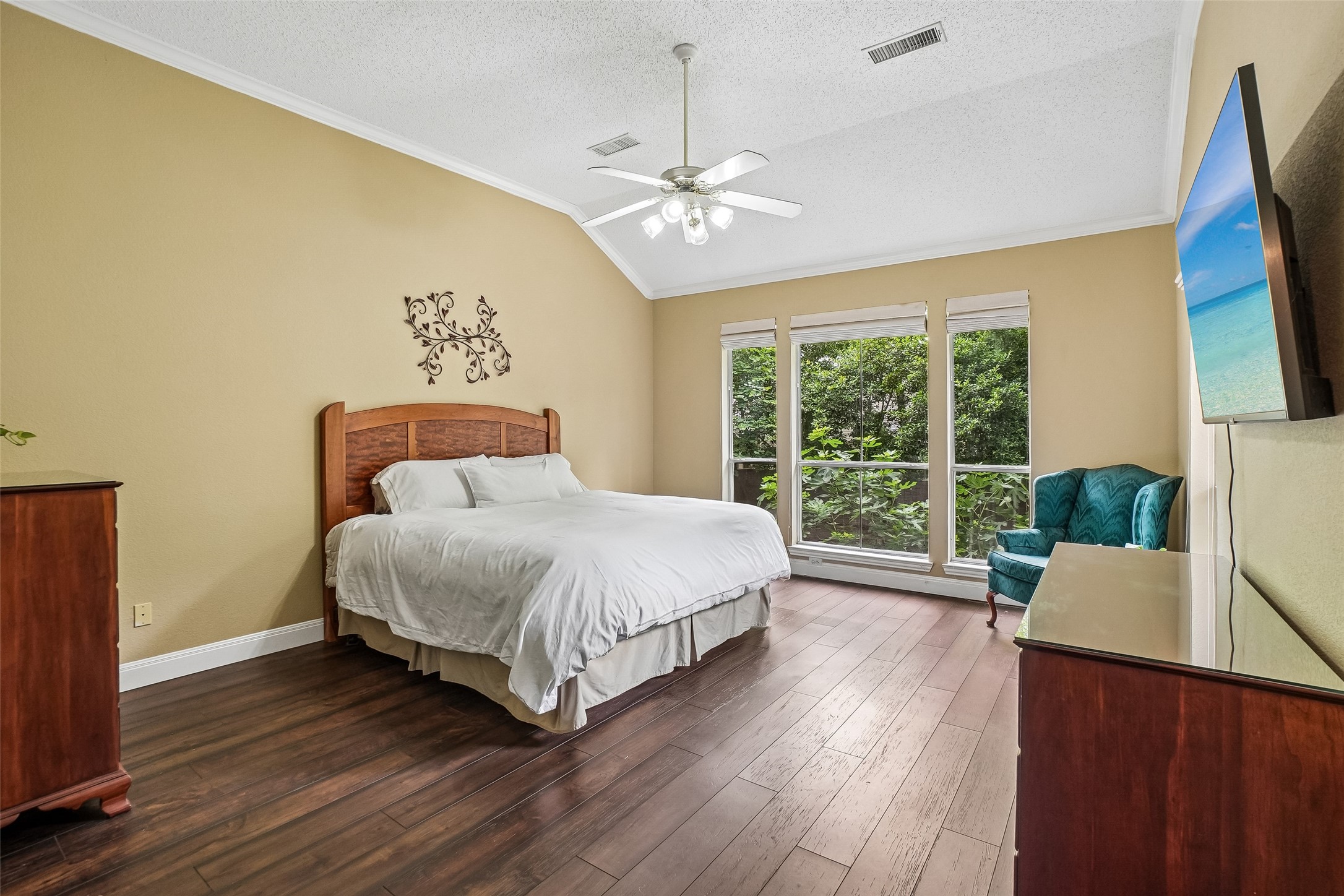 2809 Stonehurst Drive