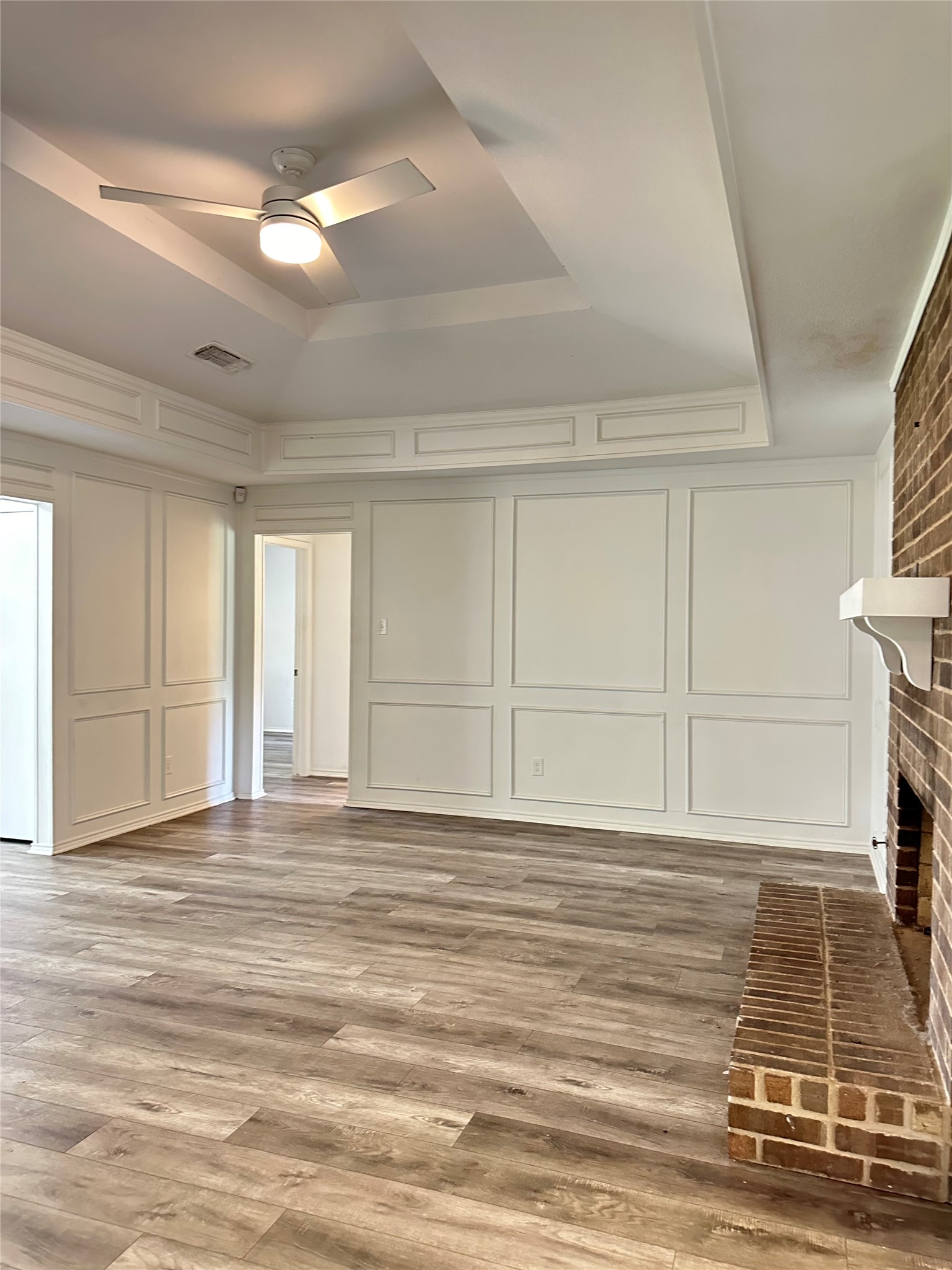228 S Pearson Lane