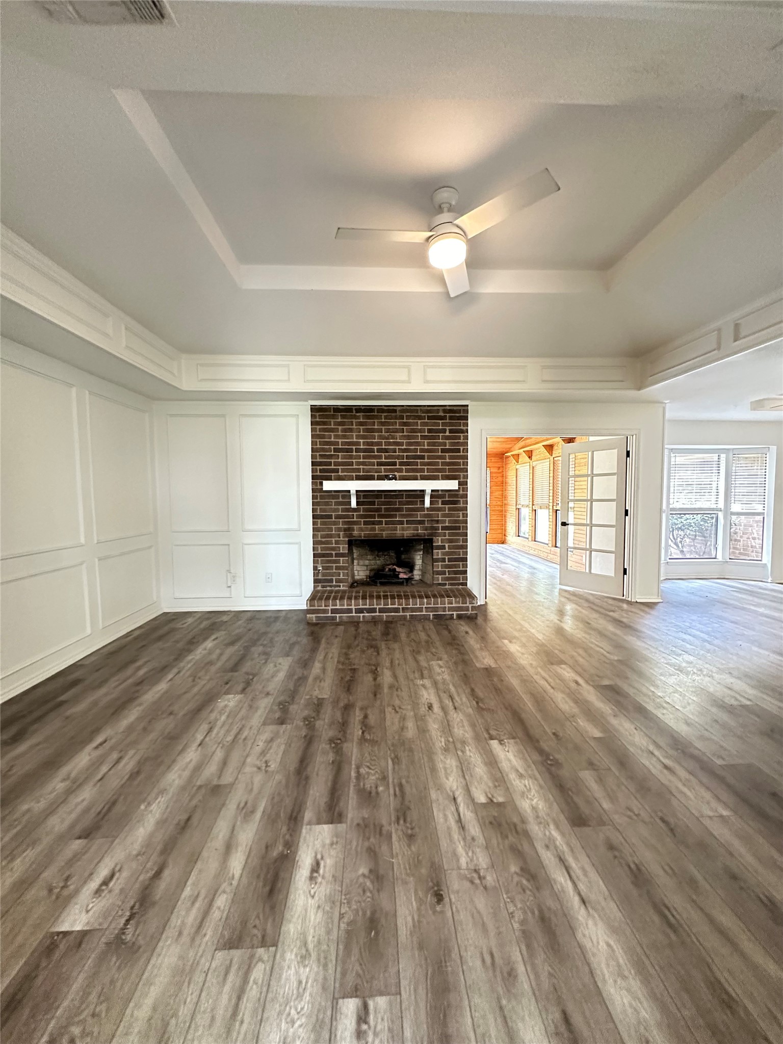 228 S Pearson Lane