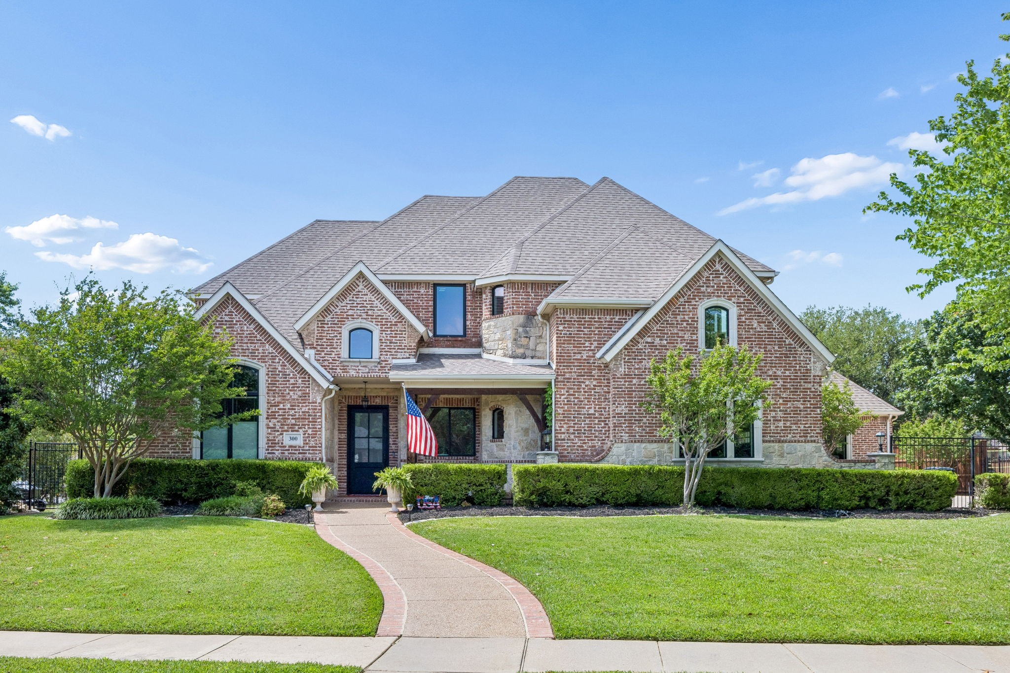300 Foxborough Lane