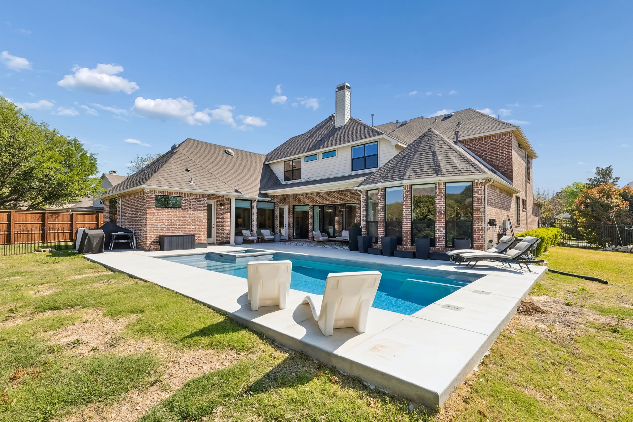 300 Foxborough Lane