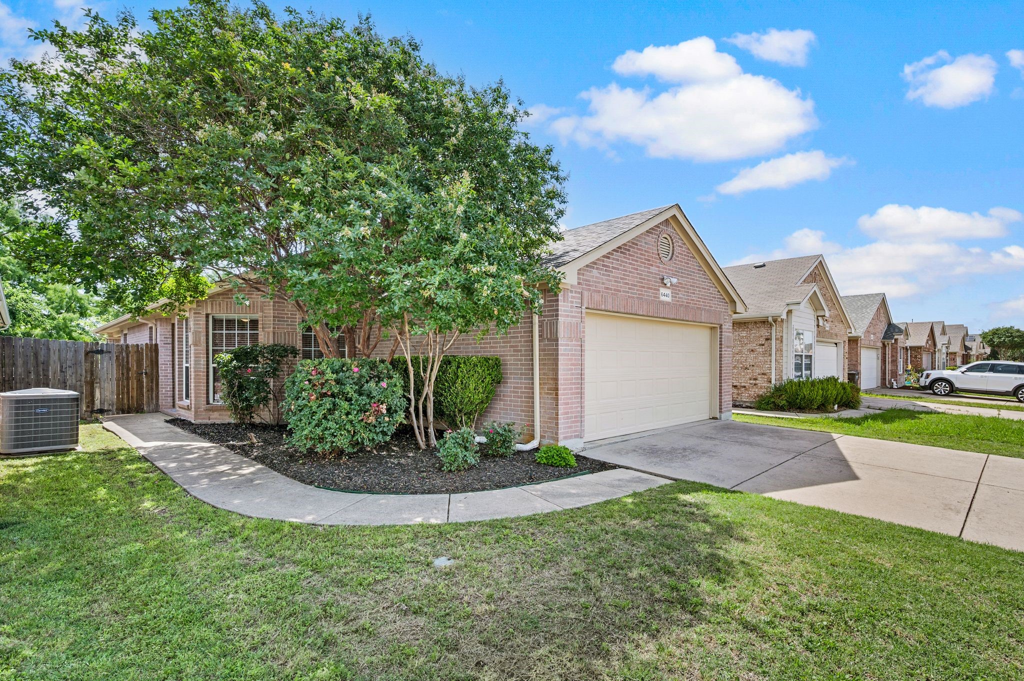 6440 Geneva Lane