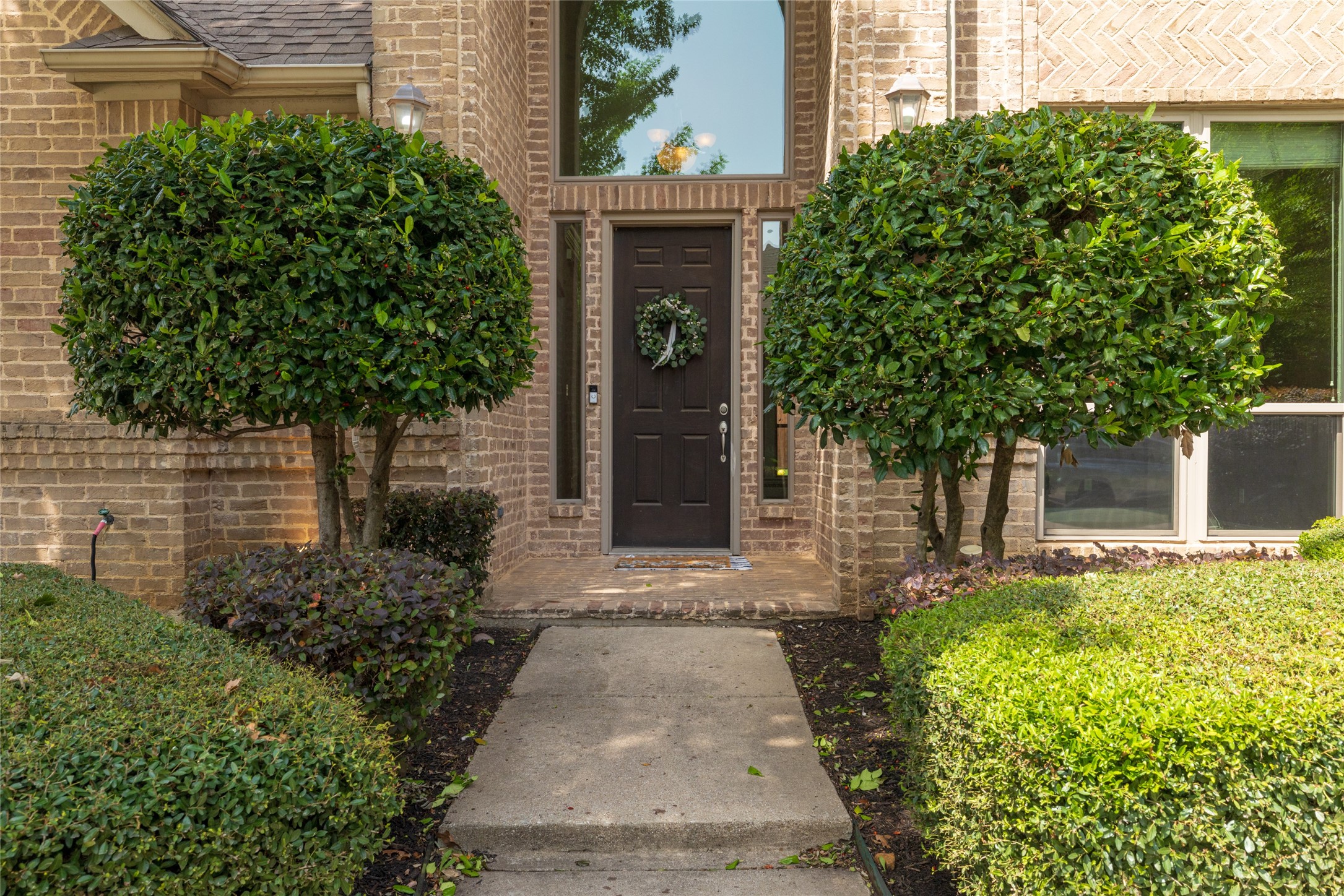 8105 Thornwood Drive