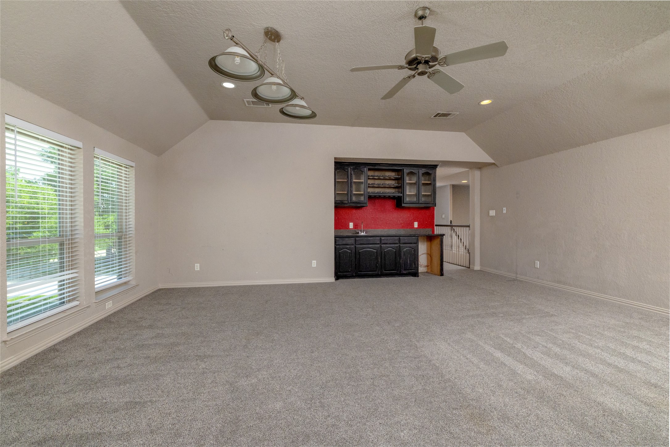 8105 Thornwood Drive