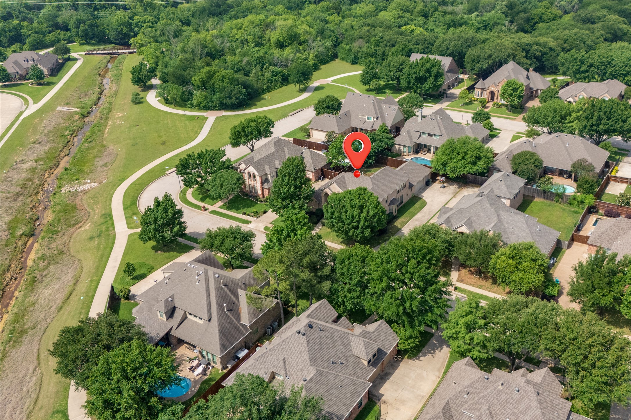8105 Thornwood Drive