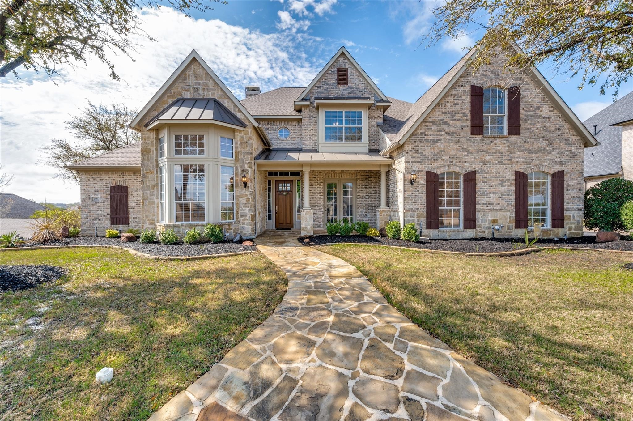 604 Promontory Drive