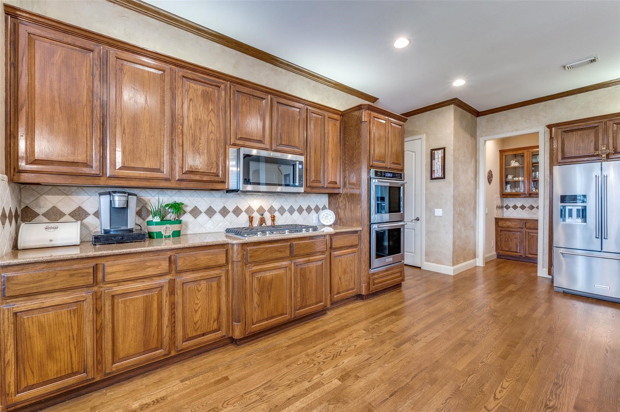 604 Promontory Drive