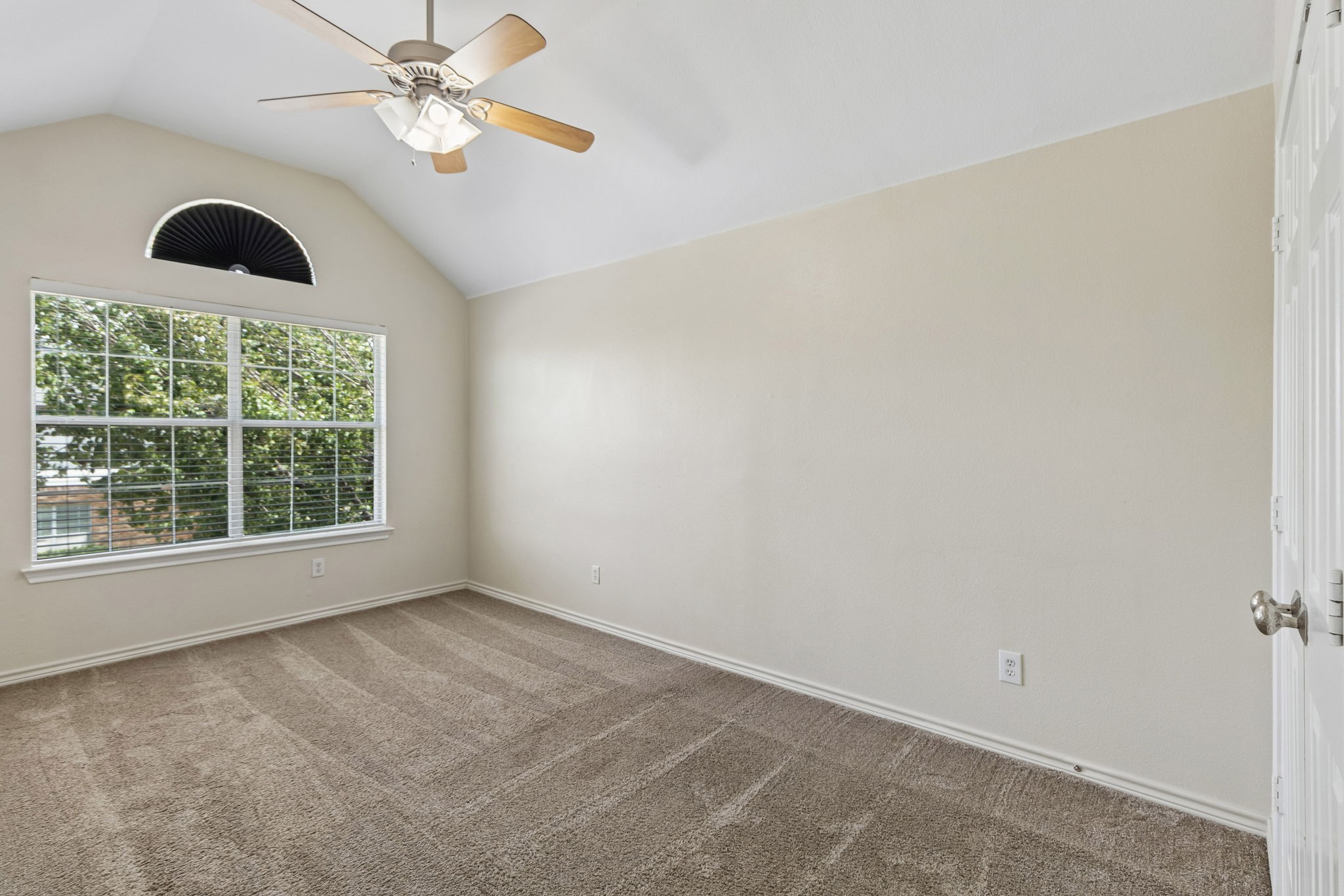 11901 Summerwind Drive