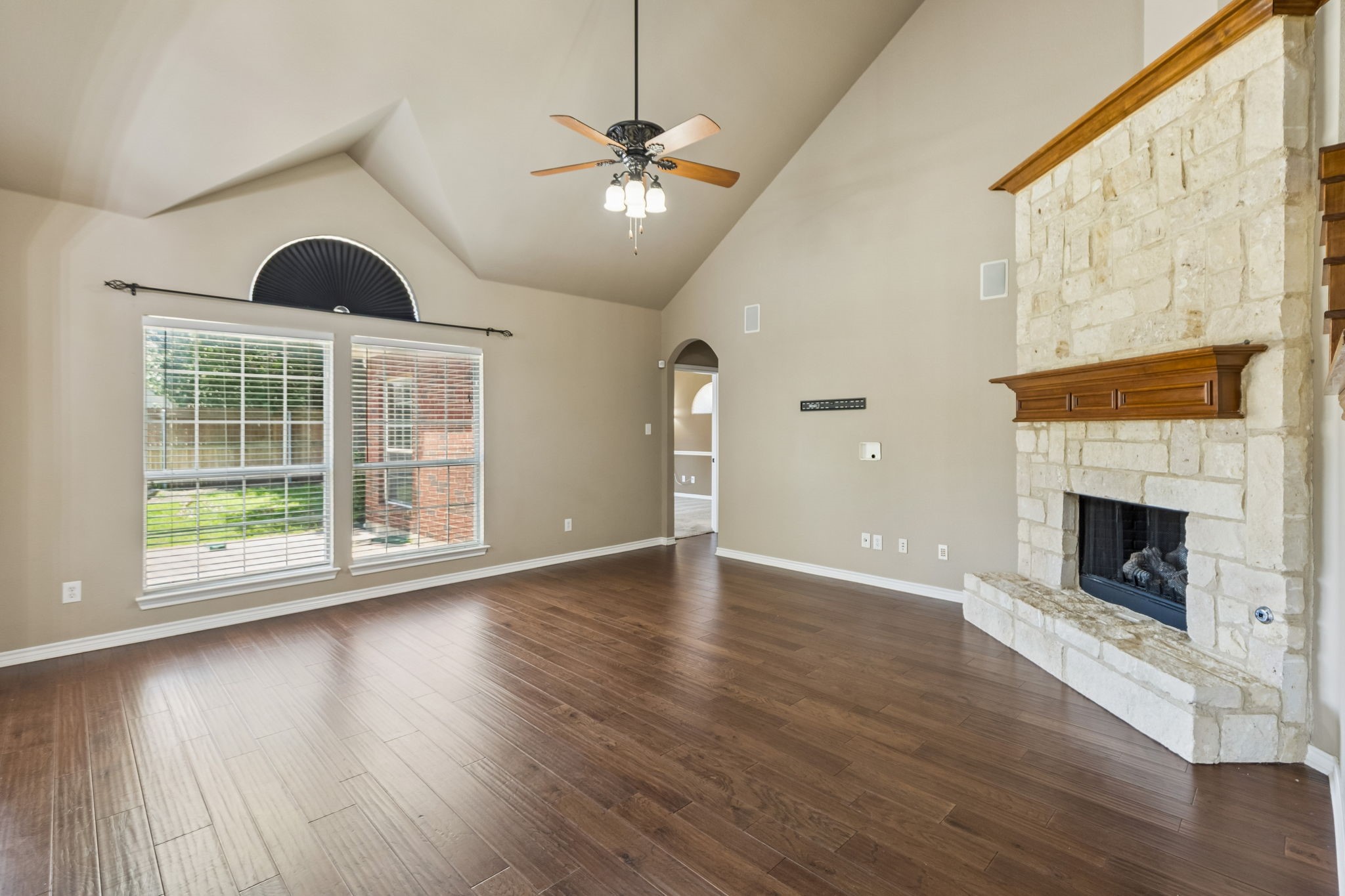 11901 Summerwind Drive