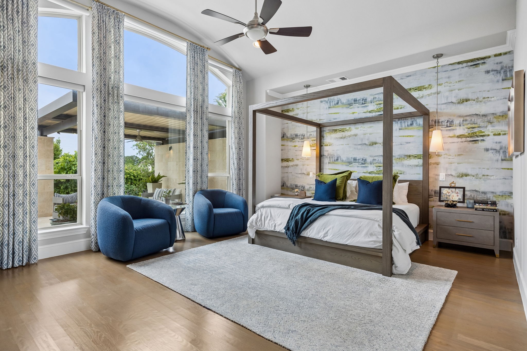 1009 Hampton Manor Way