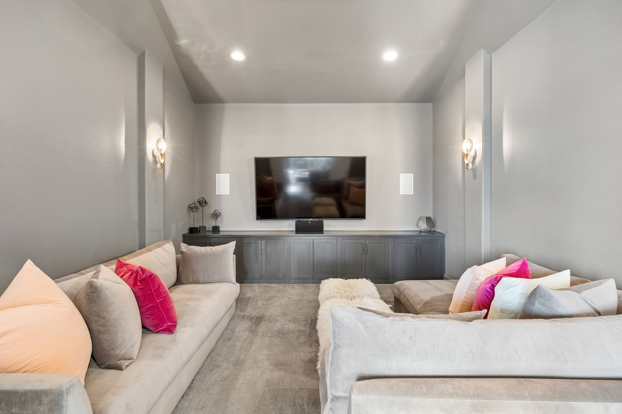 1009 Hampton Manor Way