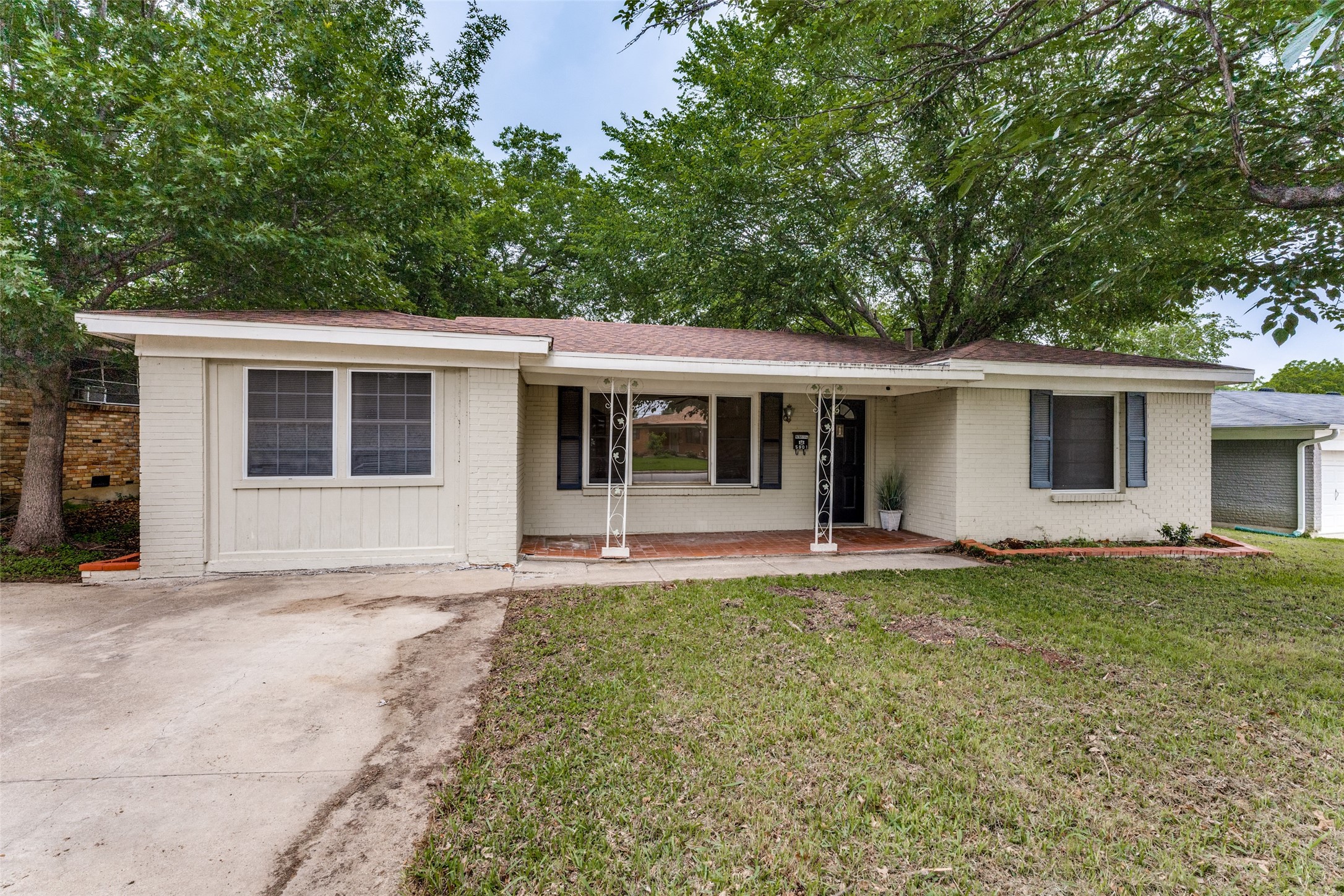 5901 Circular Drive