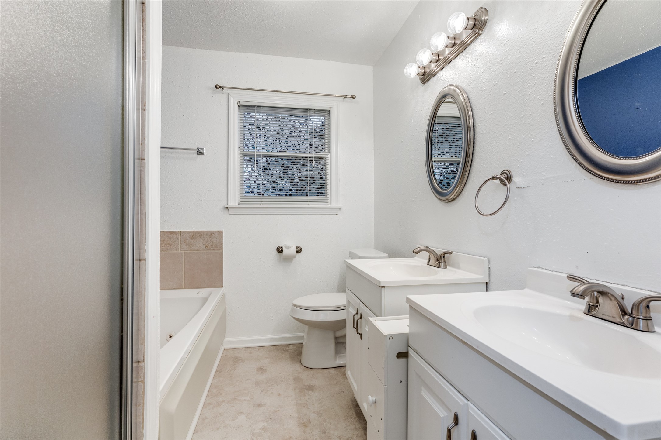 5901 Circular Drive