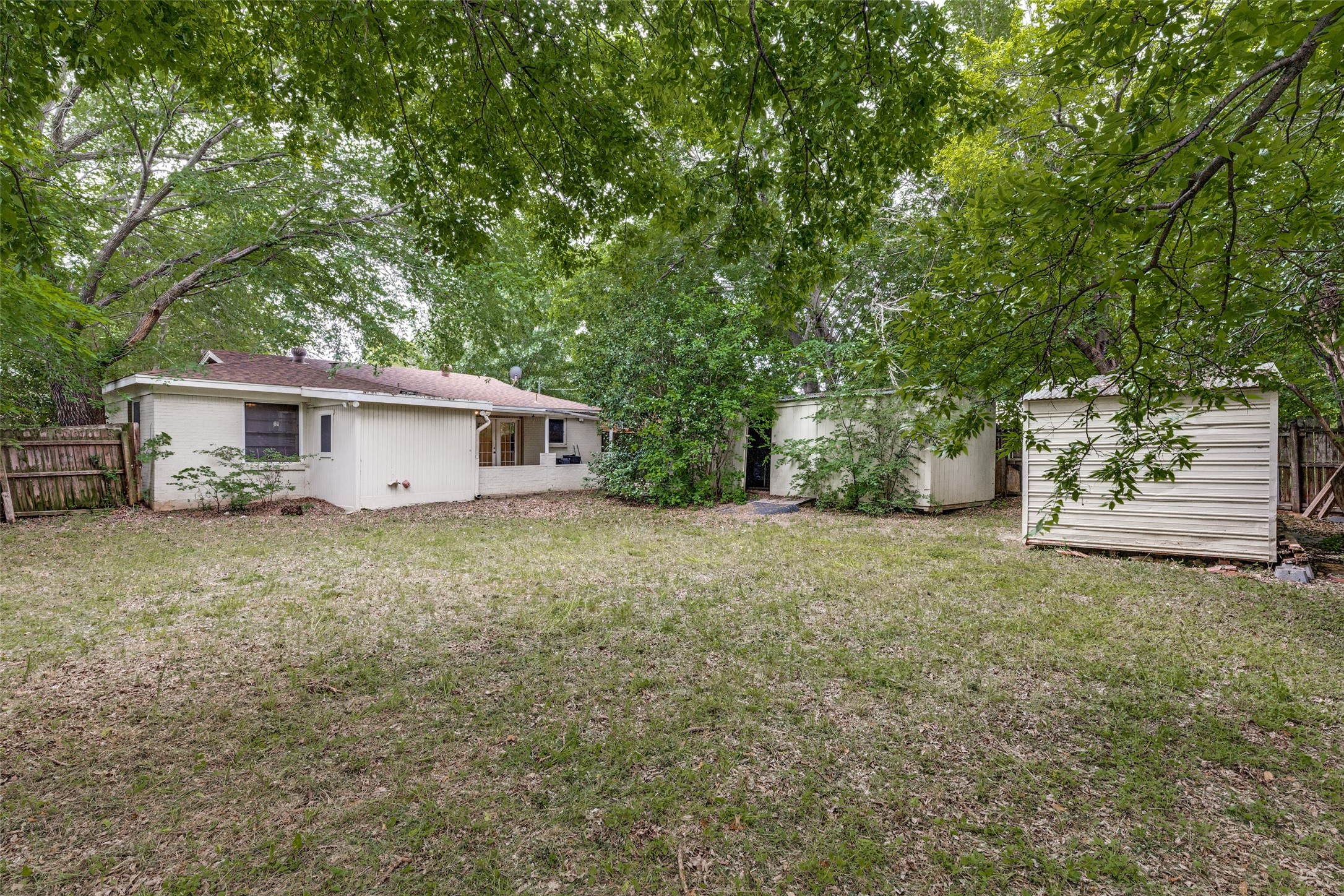 5901 Circular Drive