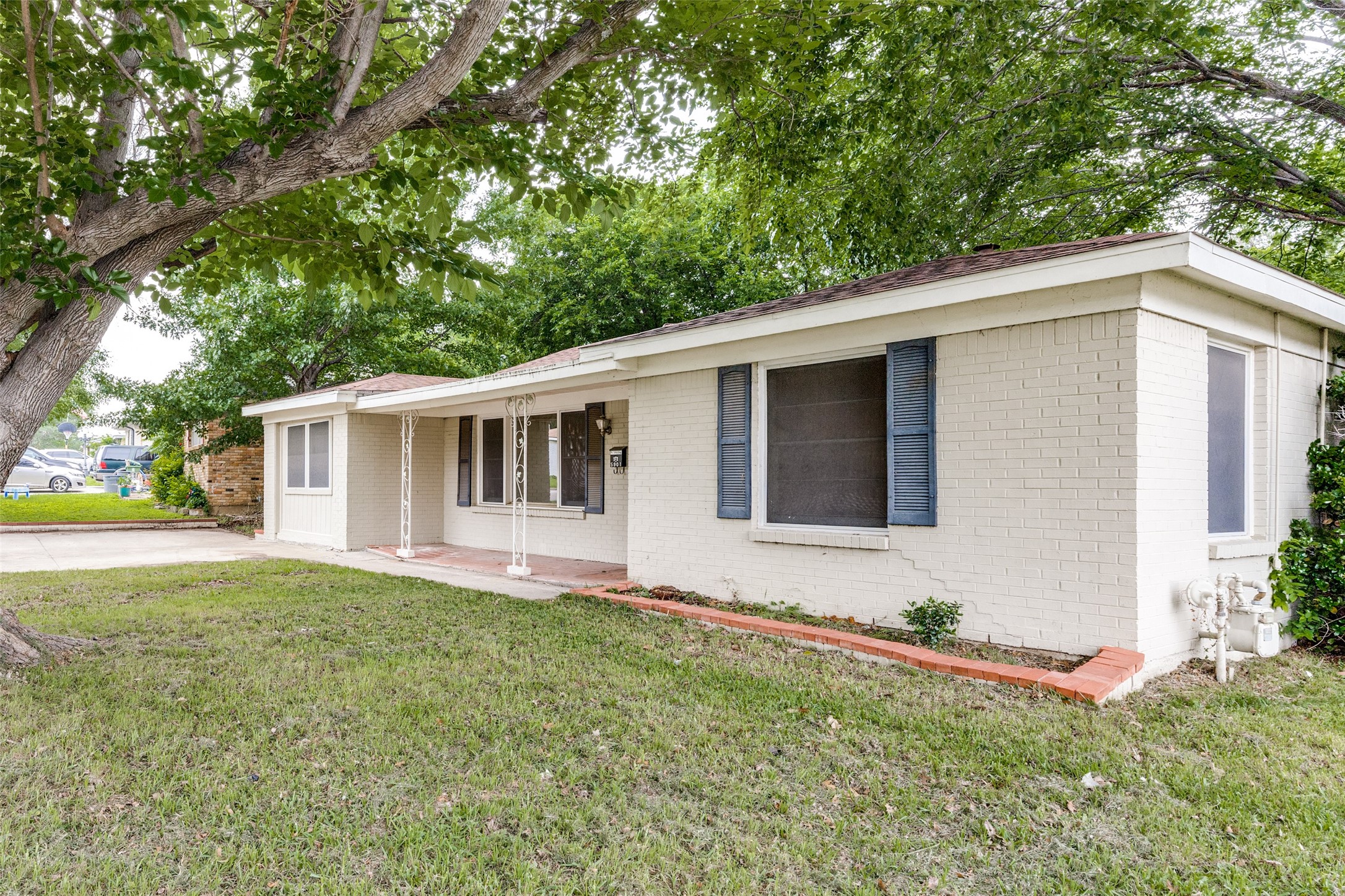 5901 Circular Drive