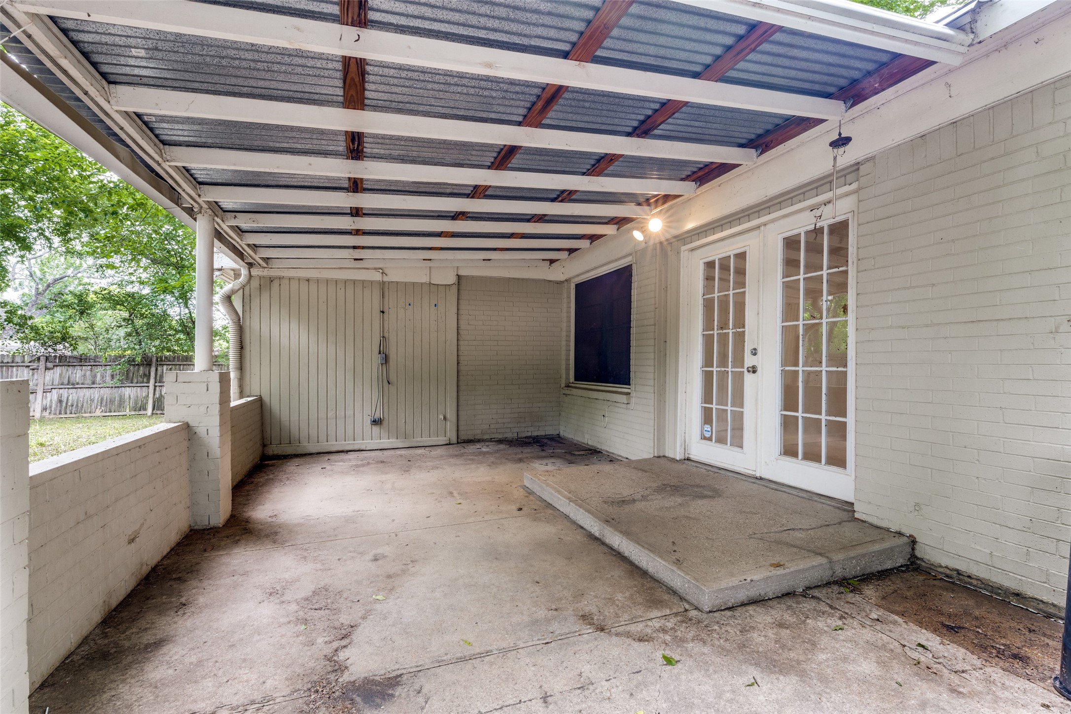 5901 Circular Drive