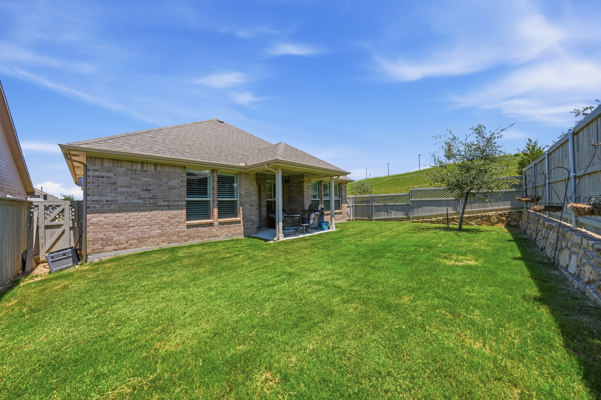 2301 Mockingbird Court