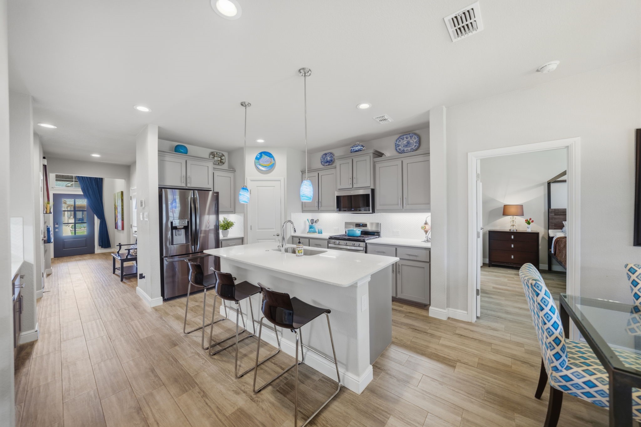 2301 Mockingbird Court
