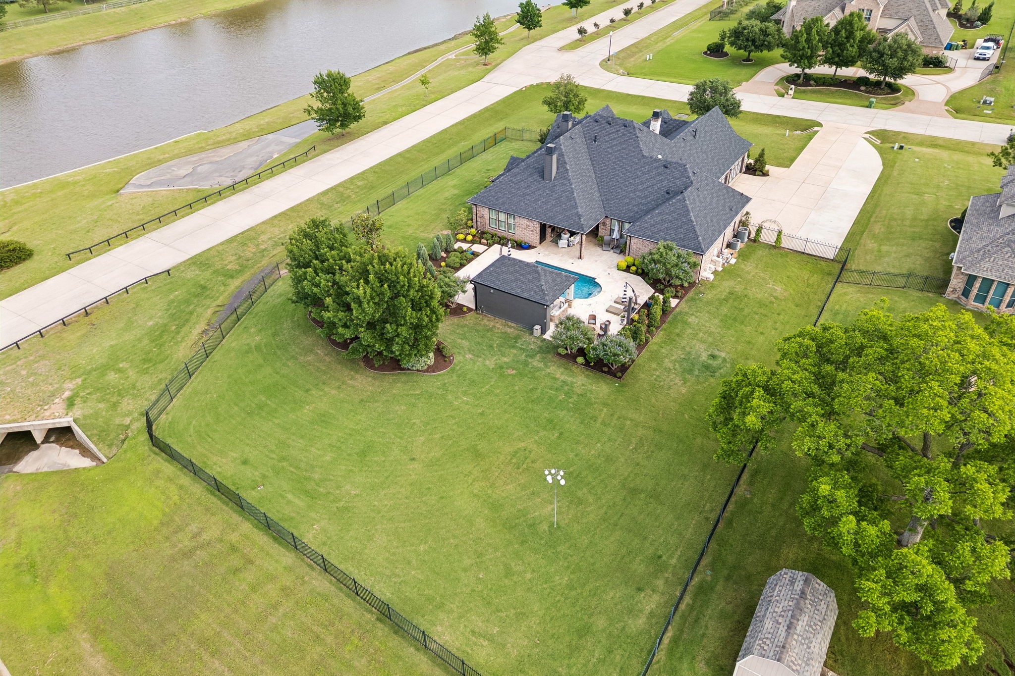 105 Eagles Peak Lane