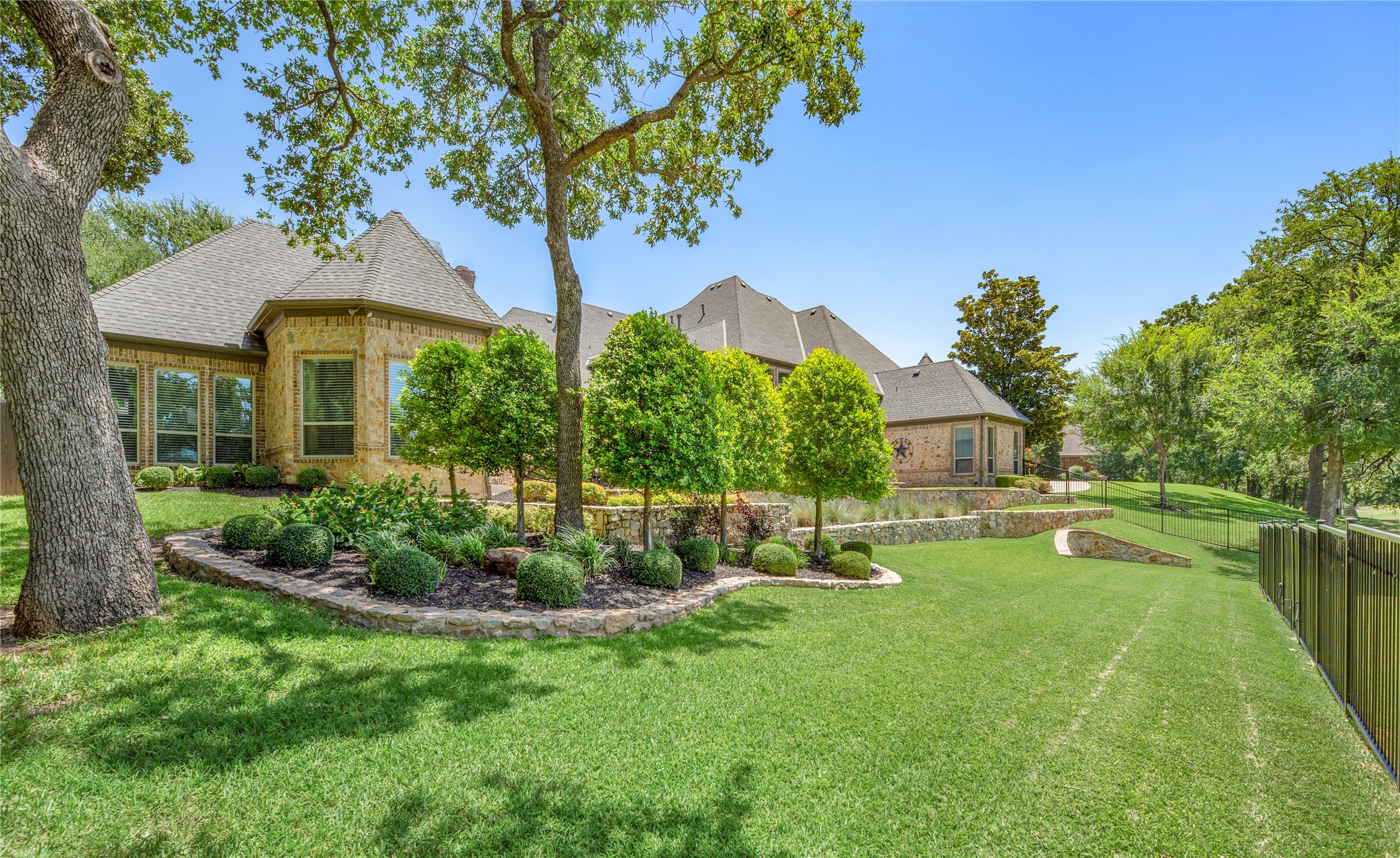 1208 Chadwick Crossing