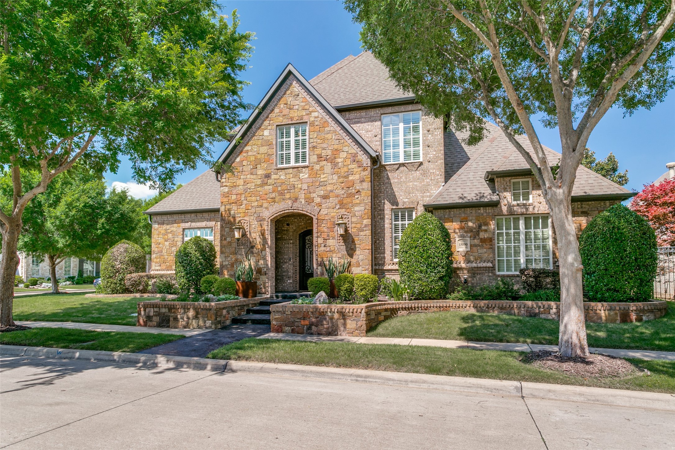 1800 Monet Drive