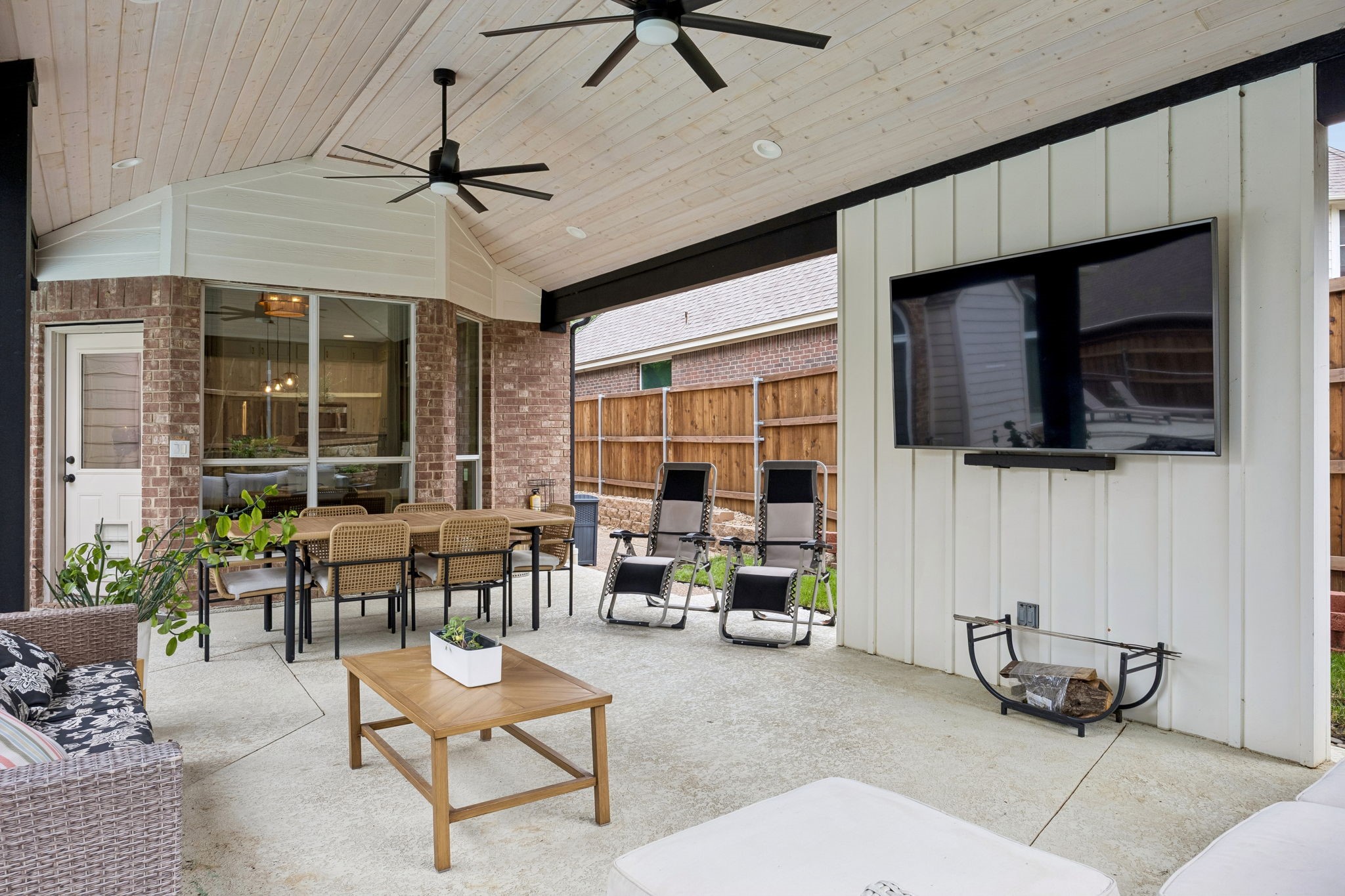 2121 Brentcove Drive